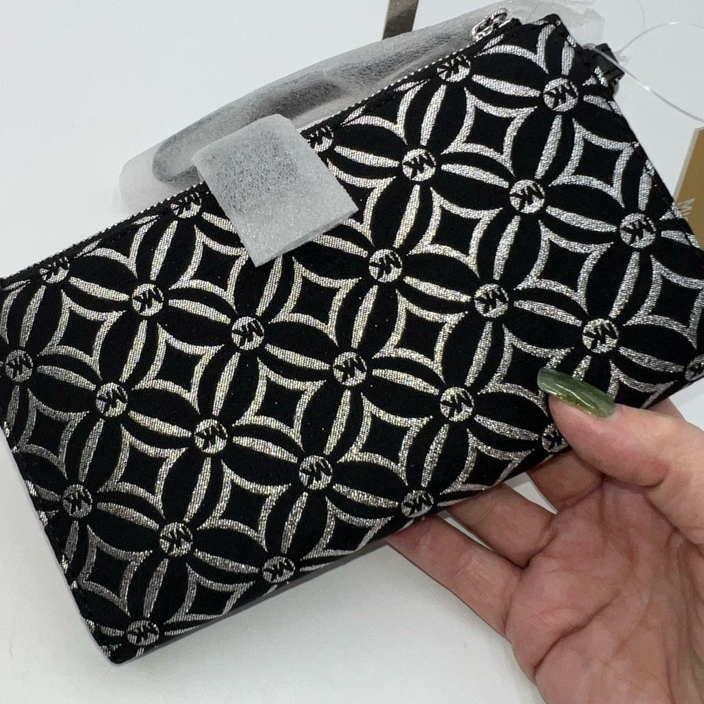 Michael Kors Michael Kors Jet Set Travel Large Double Zip Wristlet in Bla Size ONE SIZE - 8 Thumbnail