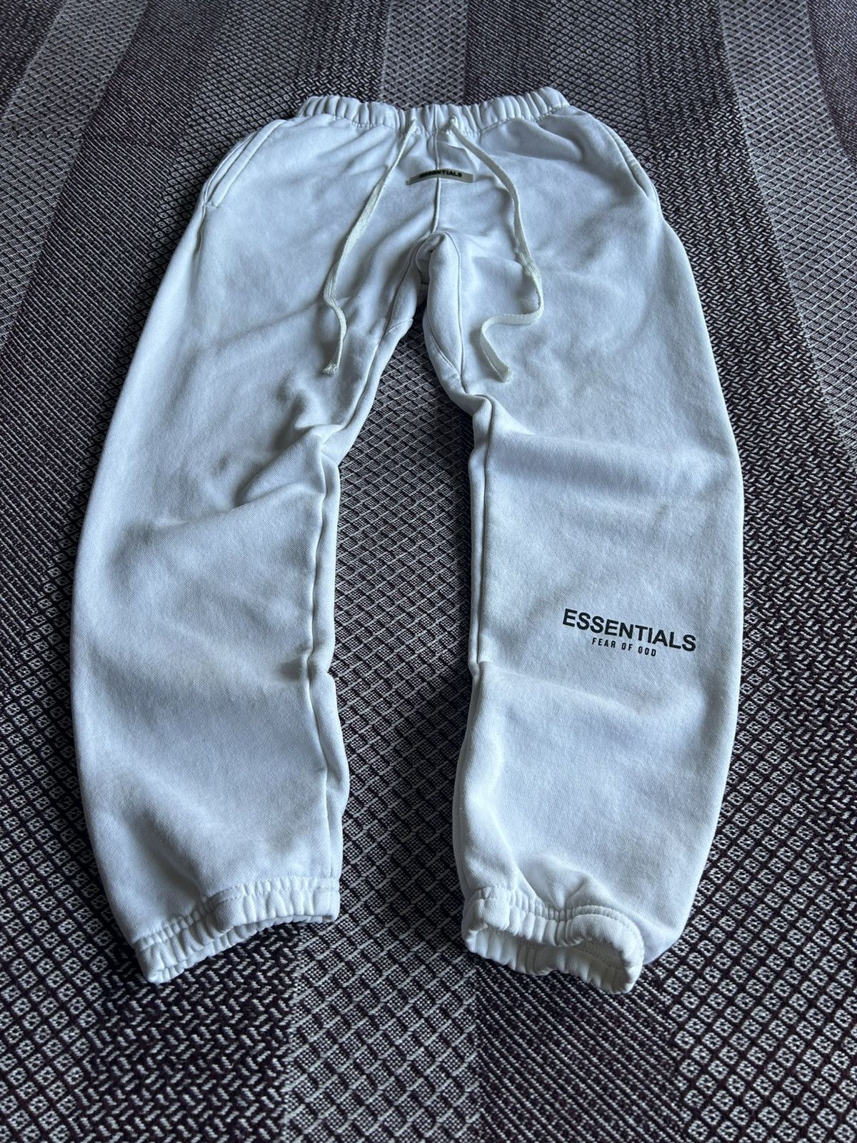 Essentials × Fear of God Fear Of God Essentials White Sweatpants Women Size 26" / US 2 / IT 38 - 3 Thumbnail