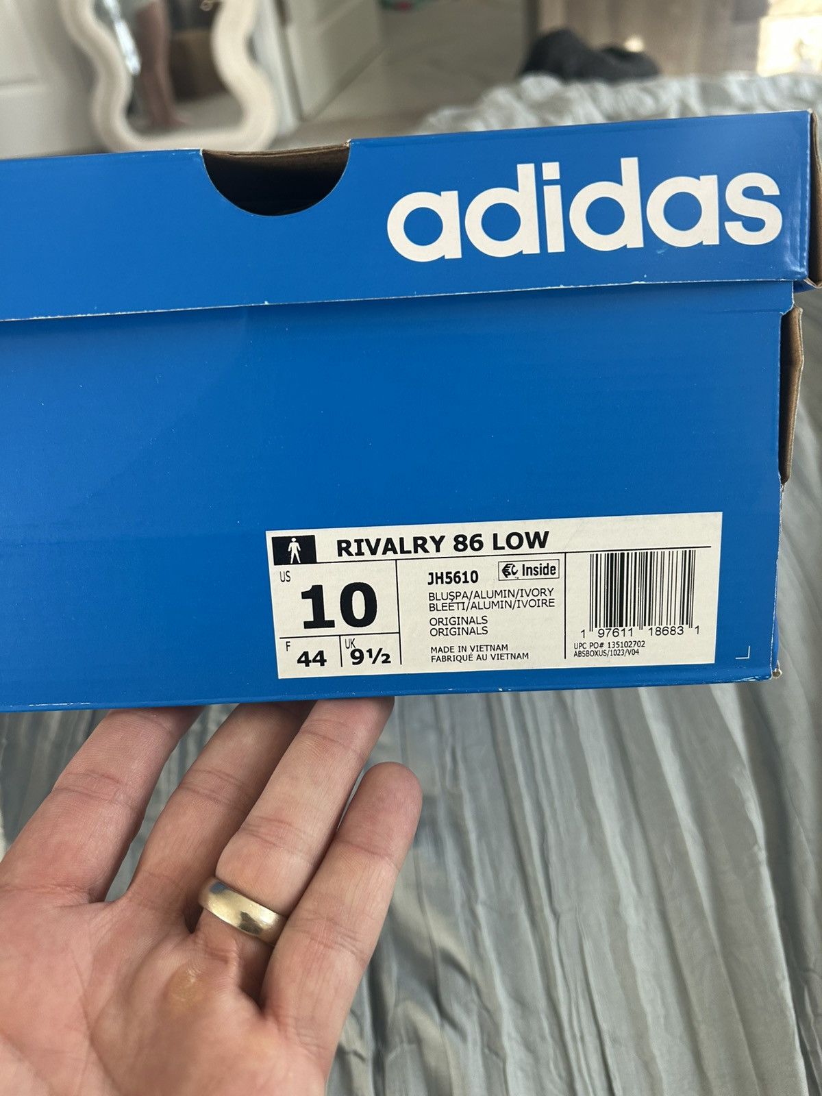 Adidas Adidas Rivalry 86 Low Size US 10 / EU 43 - 10 Thumbnail