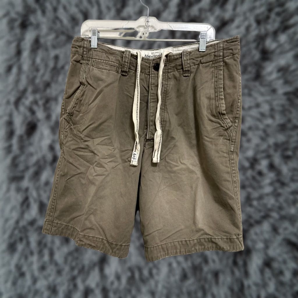 Abercrombie & Fitch VINTAGE Abercrombie & Fitch Cargo Shorts Mens 33 Beige Twill Cotton 90s Army Preppy Easy Care Pockets Regular Front Flat Front Size US 33 - 1 Thumbnail