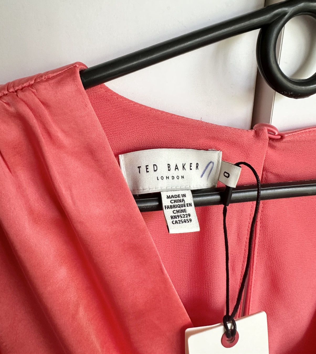 Ted Baker TED BAKER DANIIA WAISTED MIDICORAL DRESS WITH SIZE TB 0/US 4 Size XS / US 0-2 / IT 36-38 - 12 Thumbnail