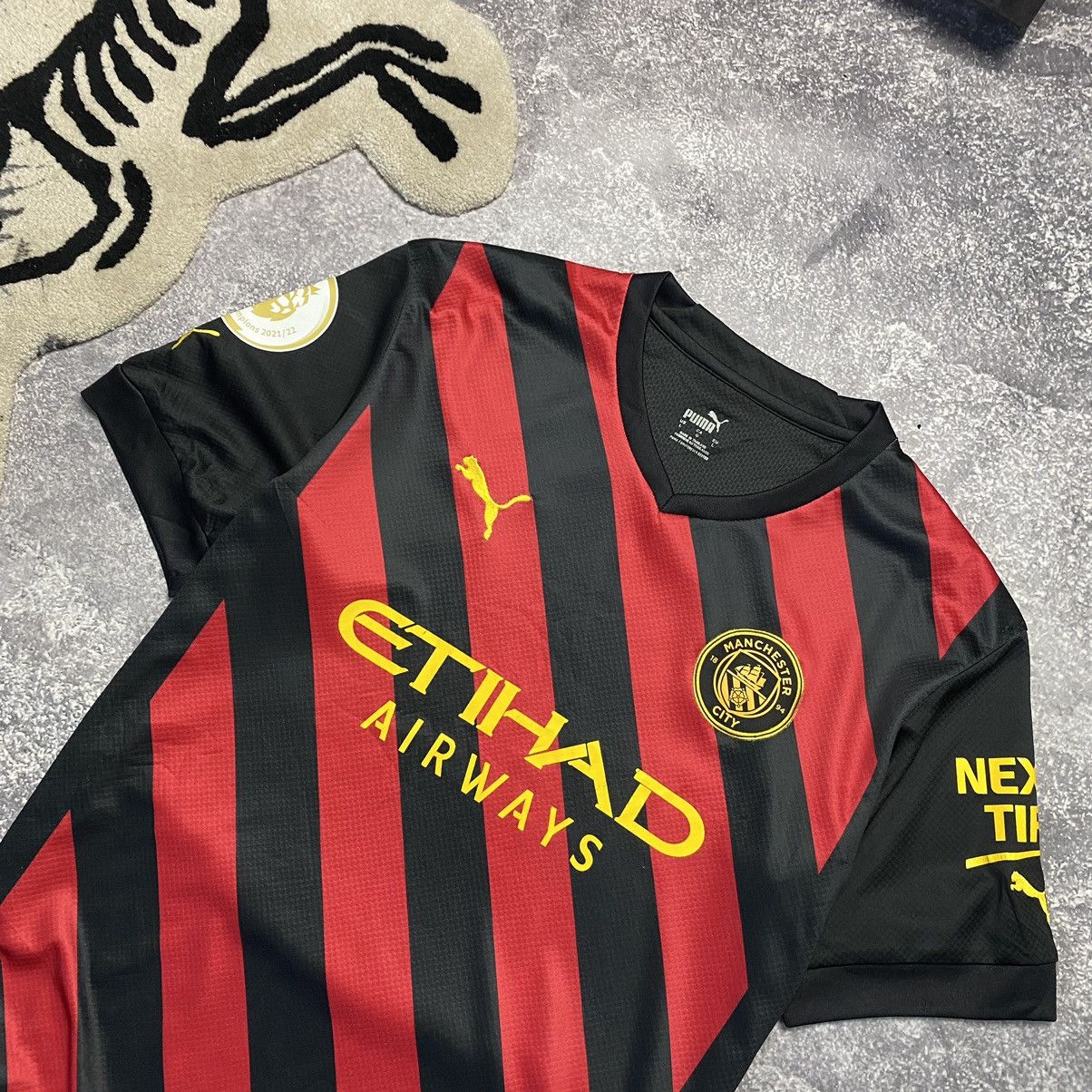 Puma Vintage Puma Manchester United Champions League 2021 tee Size US L / EU 52-54 / 3 - 2 Thumbnail