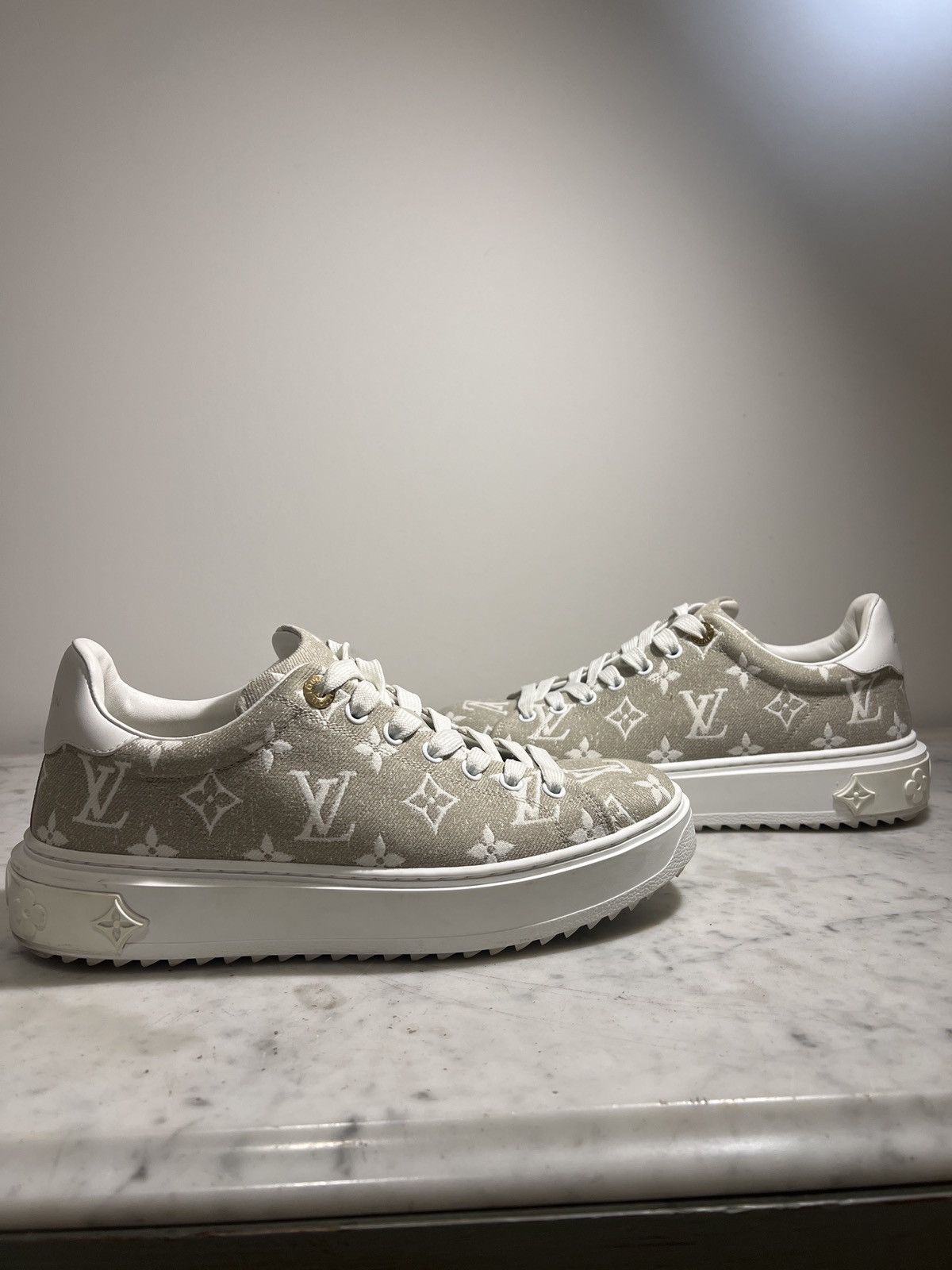 Louis Vuitton Women's Louis Vuitton Time Out Sneaker Size US 8 / IT 38 - 1 Thumbnail