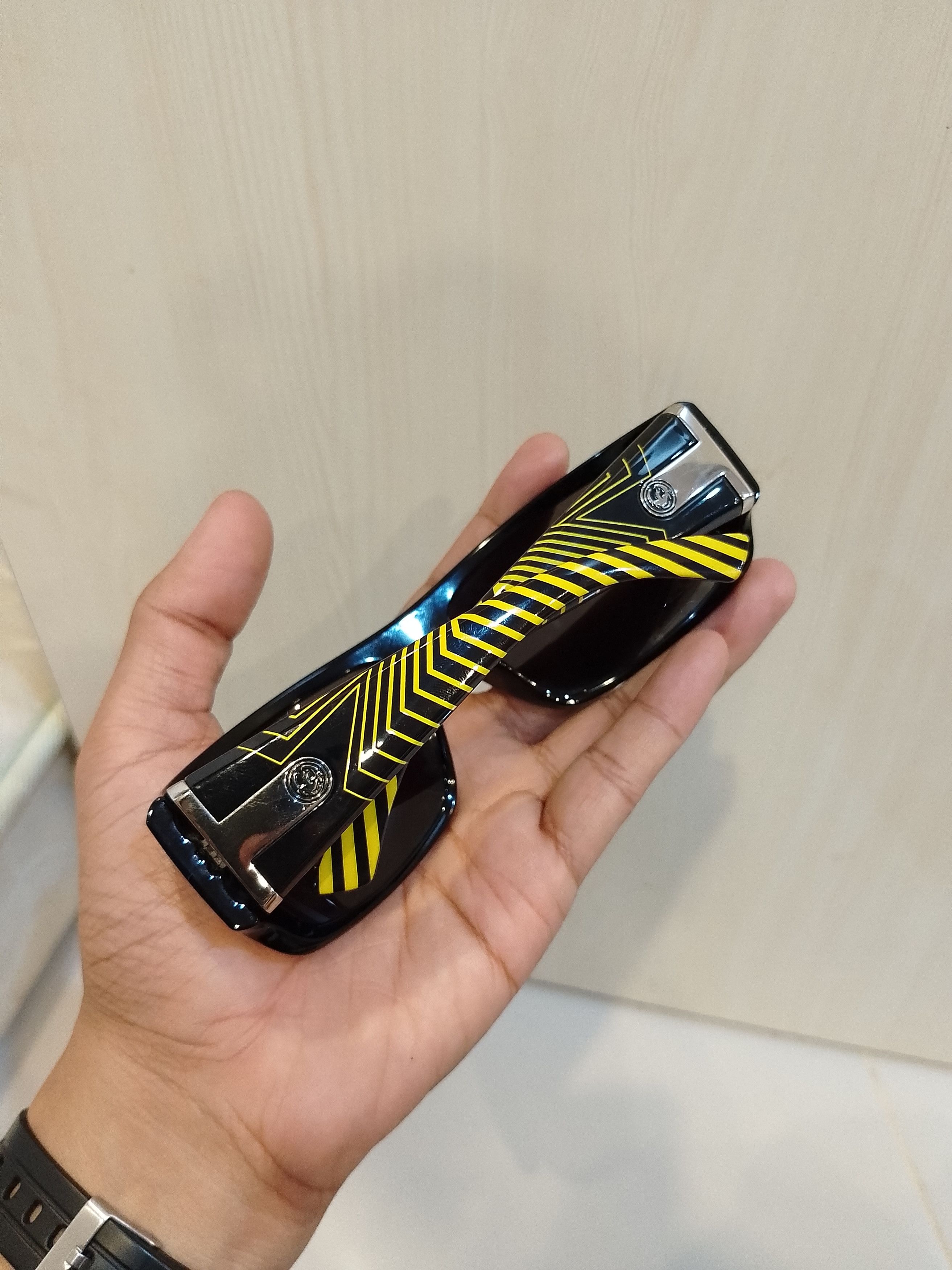 Rockstar Games × Vintage Vintage Rockstar Yellow Vantage X Dragon Skateboard Size ONE SIZE - 4 Thumbnail