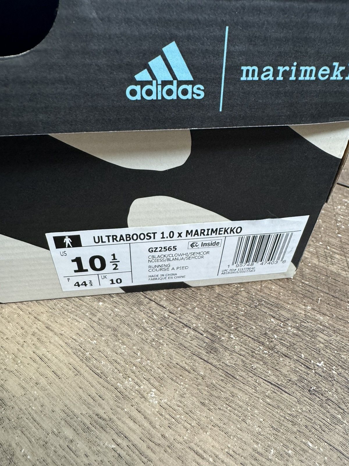 Adidas Adidas Ultraboost 1.0 Men’s Sz 10.5 Marimekko Black Cloud Size US 10.5 / EU 43-44 - 10 Thumbnail