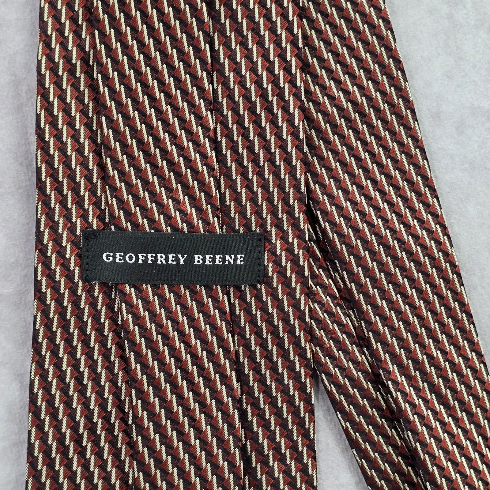 Geoffrey Beene Geoffrey Beene Brown 100% Silk Men's Neck Tie NWOT Size 30 - 4 Thumbnail