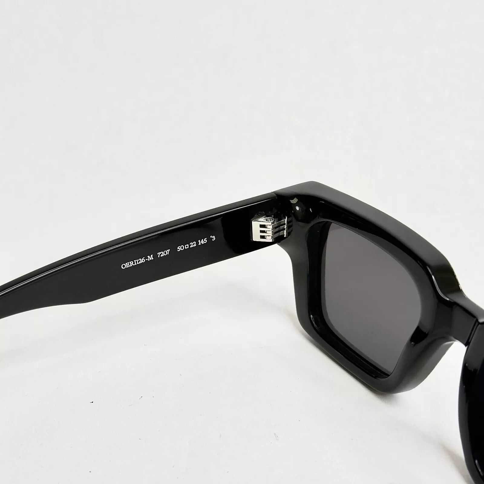 Off-White OFF-WHITE OERI126M Crystal Strass Stud Black Sunglasses 126 Size ONE SIZE - 6 Thumbnail