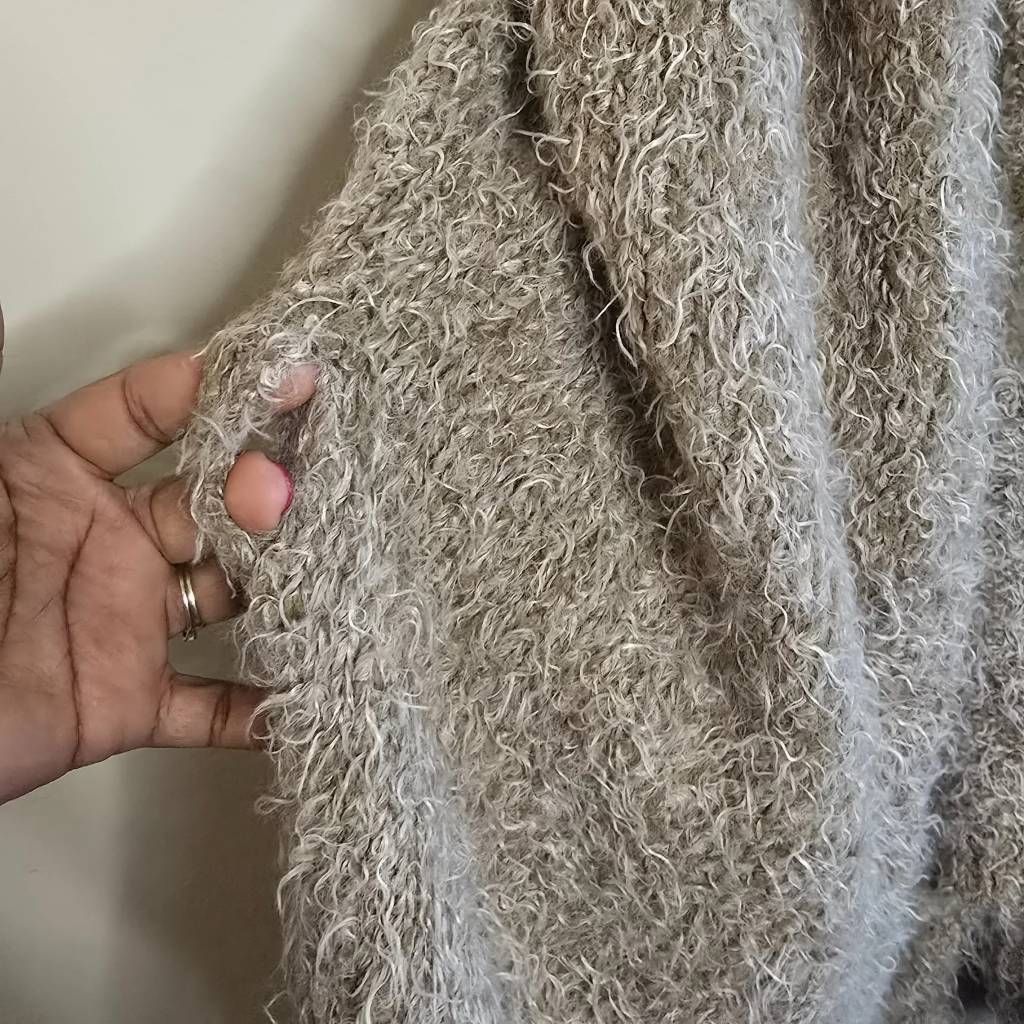 Anthropologie Anthropologie Sleeping on Snow Tan Fuzzy Hooded Cardigan Size S / US 4 / IT 40 - 12 Thumbnail