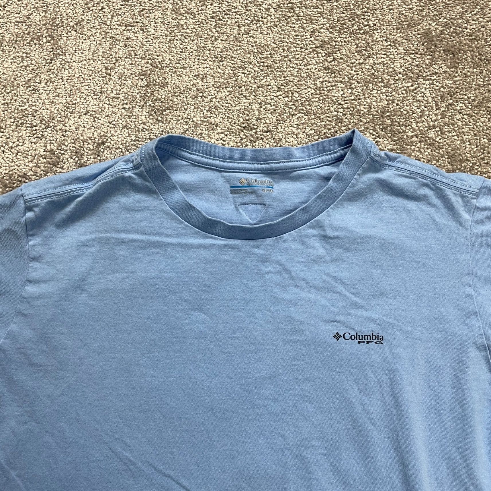 Vintage Columbia PFG Women's XL Blue Cropped T-Shirt Graphic Fishing Casual Activewear Size XL / US 12-14 / IT 48-50 - 3 Thumbnail
