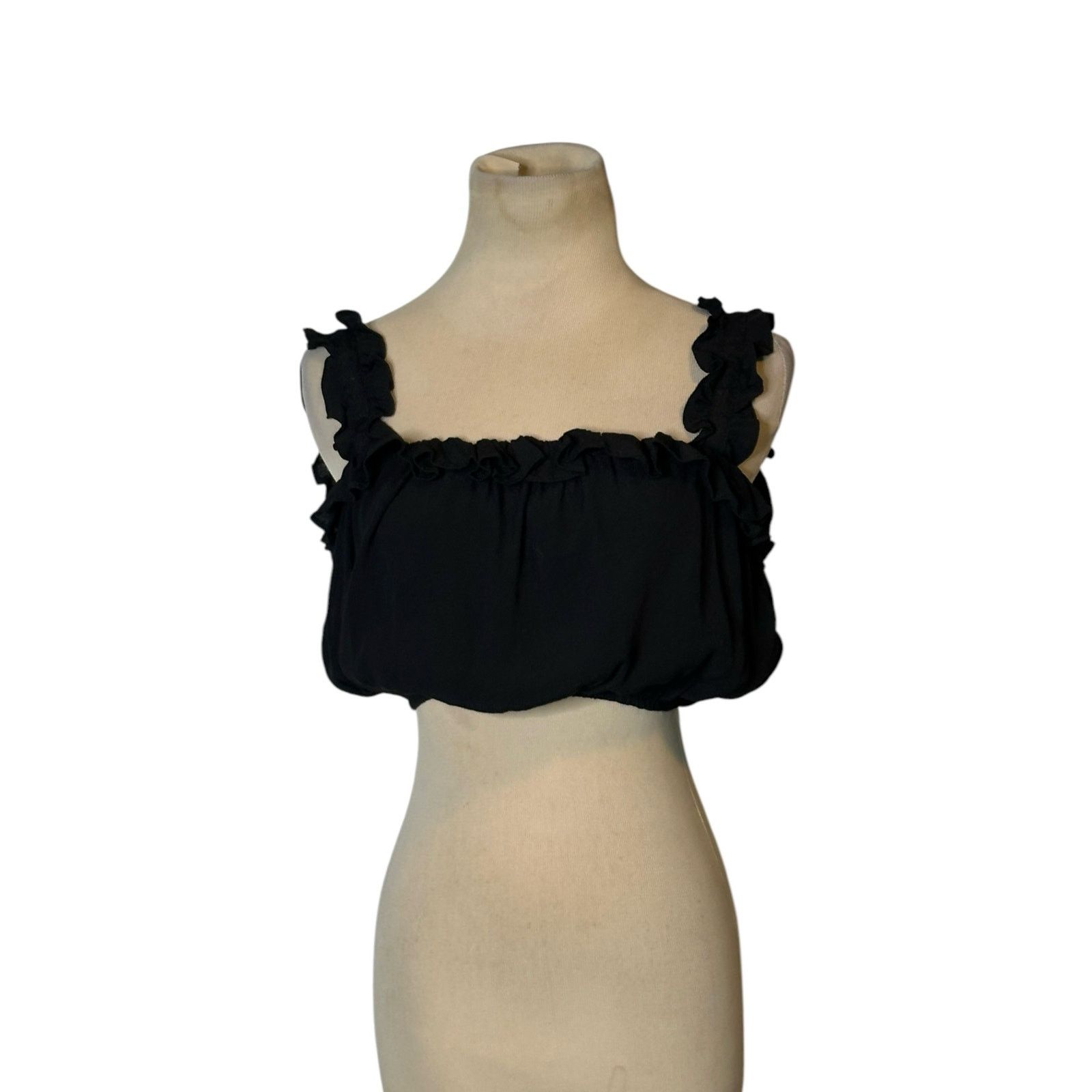 Forever 21 Forever 21 black ruffle straps crop top size small Size S / US 4 / IT 40 - 9 Thumbnail
