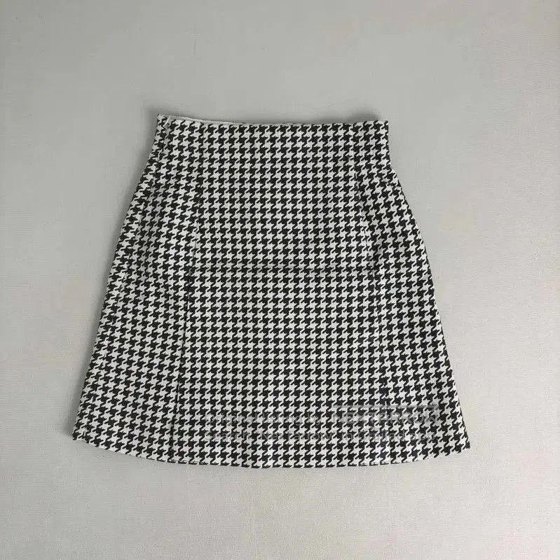 Dior Dior Black Cotton Women's Skirt . Size 22" - 2 Thumbnail