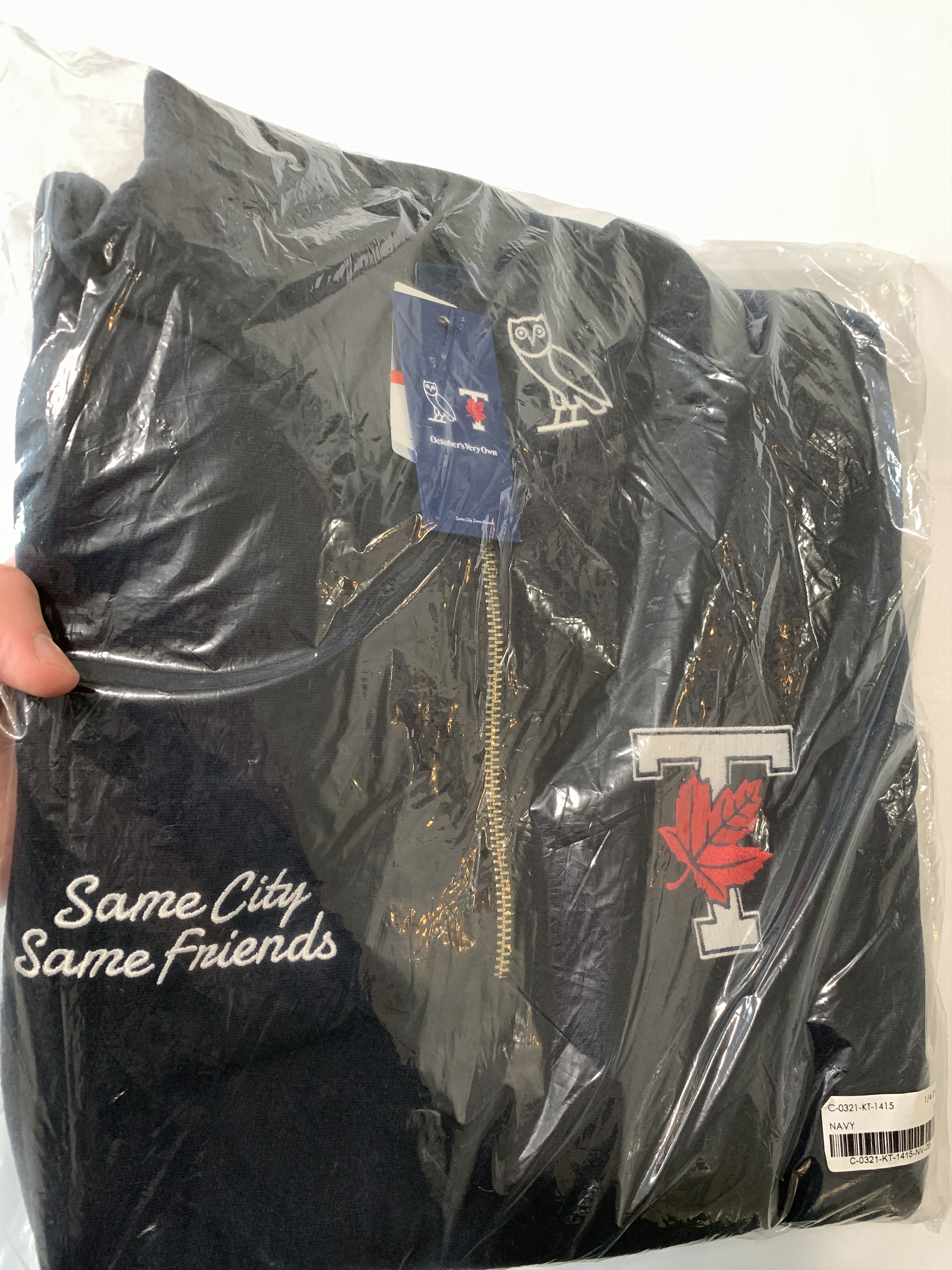 Drake OVO X UofT QUARTER ZIP SWEATSHIRT - NAVY Size US XXL / EU 58 / 5 - 3 Thumbnail