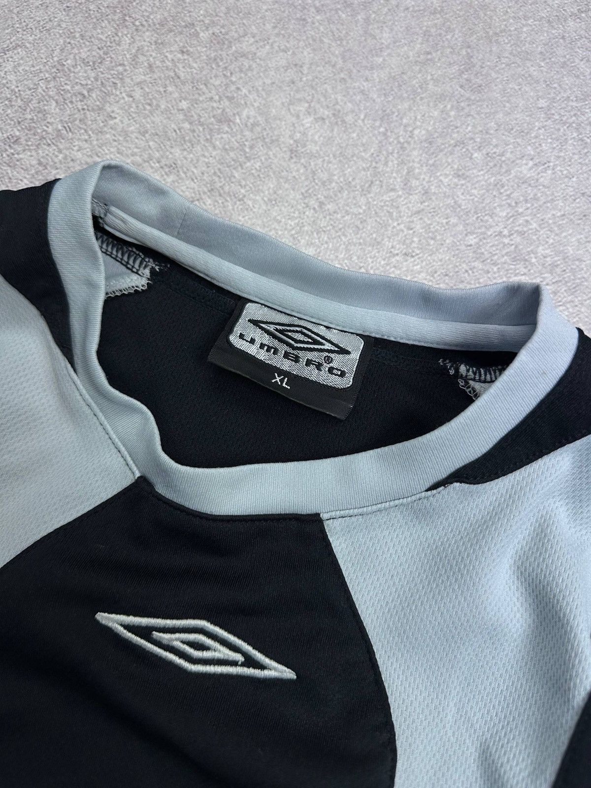 Umbro Vintage 90s Umbro Blockcore Rare T-shirt XL Size US XL / EU 56 / 4 - 3 Thumbnail