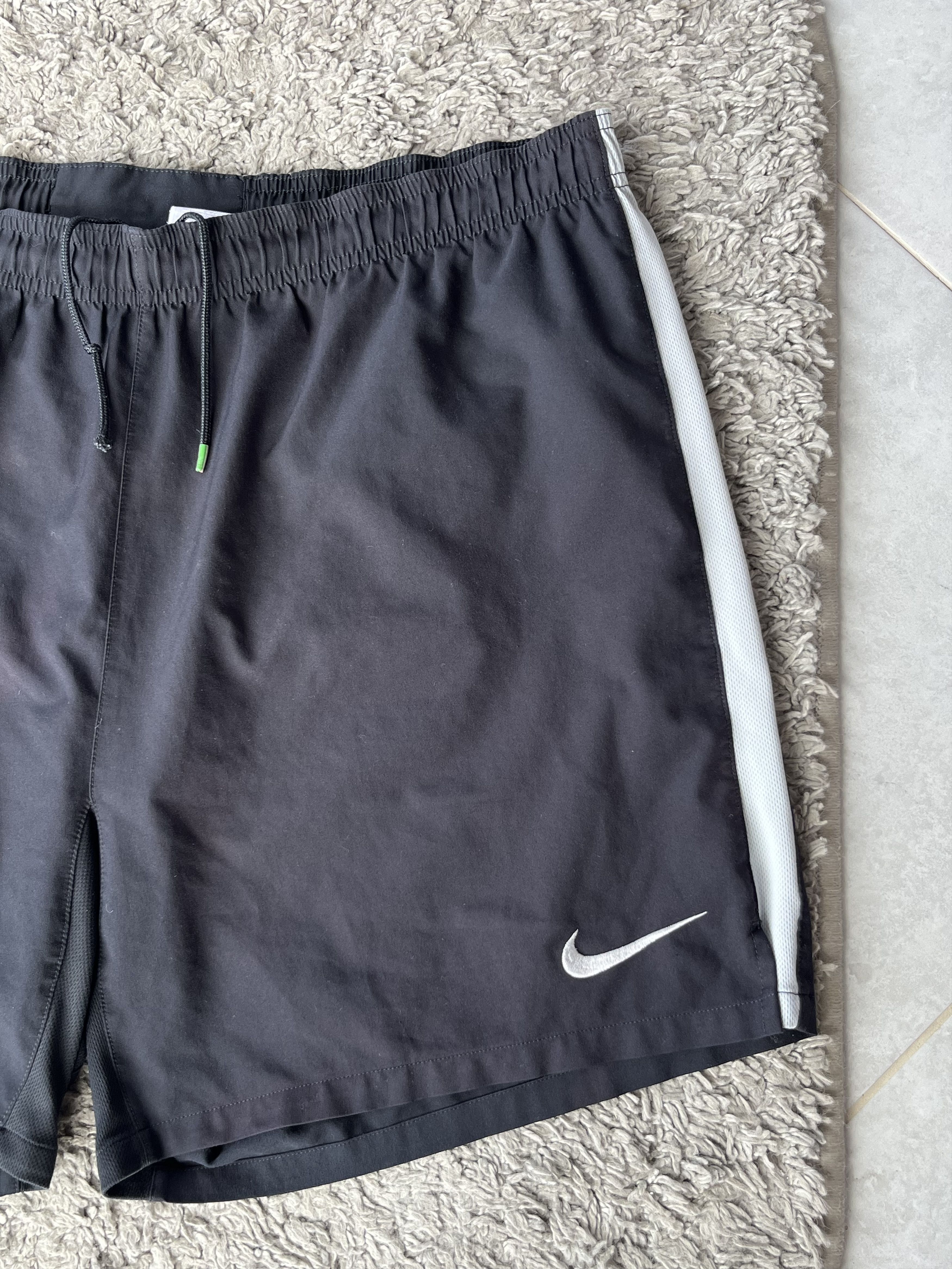 Nike NIKE JUVENTUS 2009/10 Vintage Jersey Short Very Rare Size US 38 / EU 54 - 4 Thumbnail
