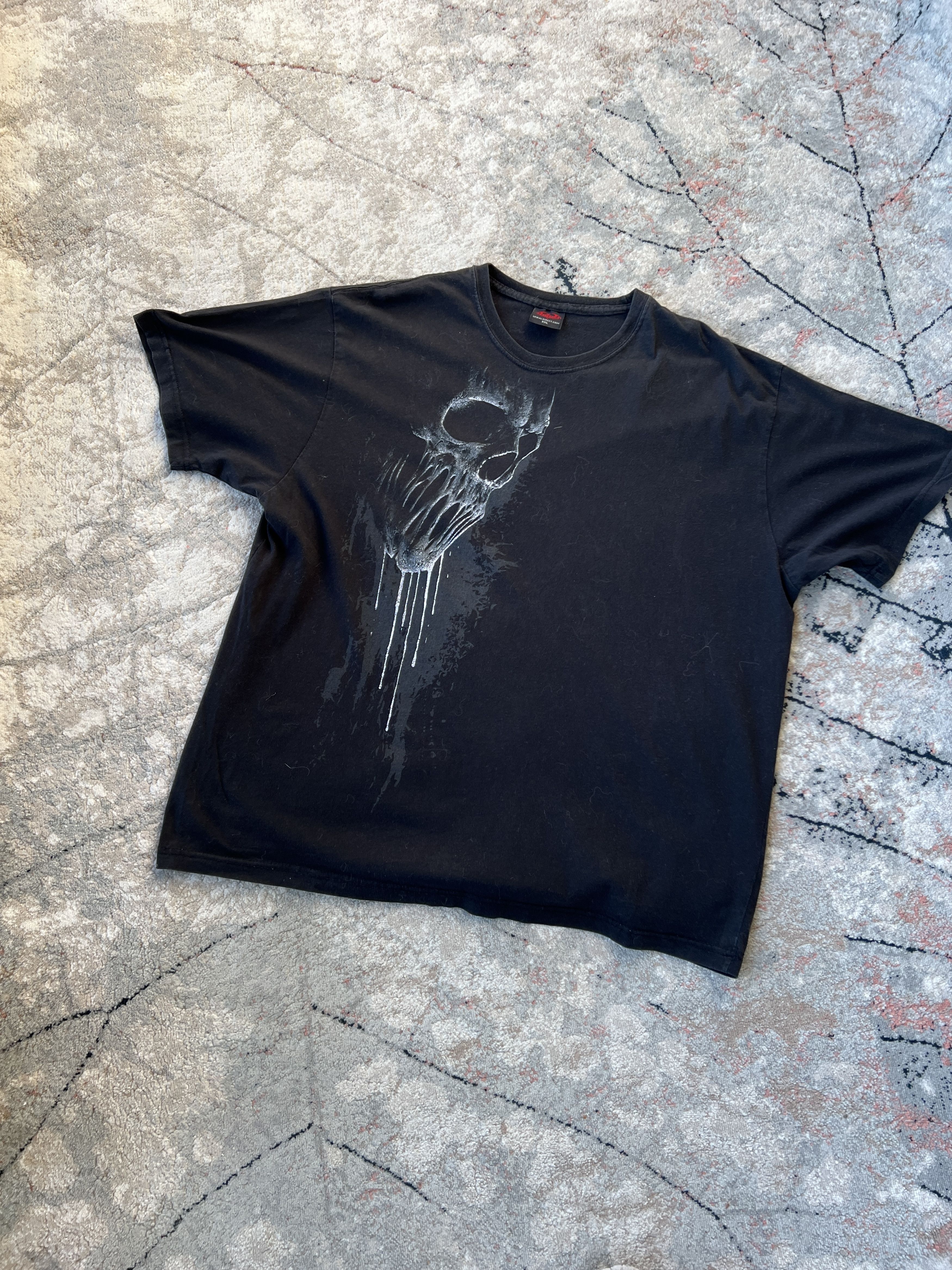 Vintage Vintage Skulls Tee Size US XXL / EU 58 / 5 - 1 Thumbnail