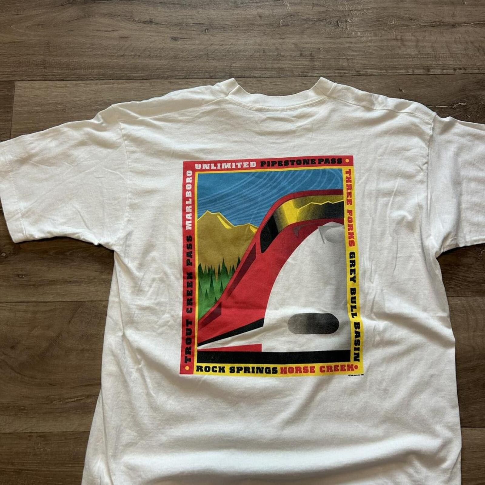 Marlboro 90’s Marlboro Graphic t shirt Train Cigarettes rare size XL Size US XL / EU 56 / 4 - 2 Thumbnail
