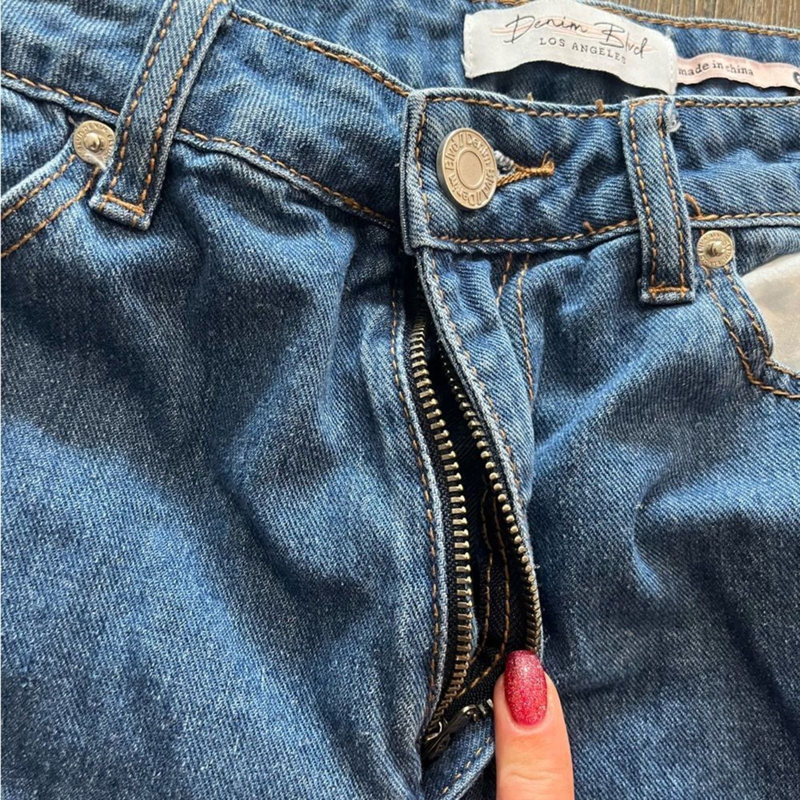 Other Denim Blvd Medium Wash Distressed High Rise Size 27" / US 4 / IT 40 - 4 Thumbnail