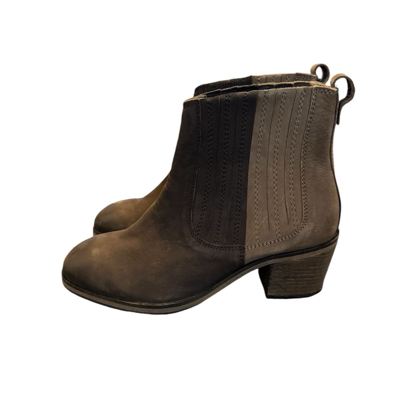 NBDN Nobrandedon Woman’s Rebels ankle two tone boots Size US 8.5 / IT 38.5 - 1 Thumbnail