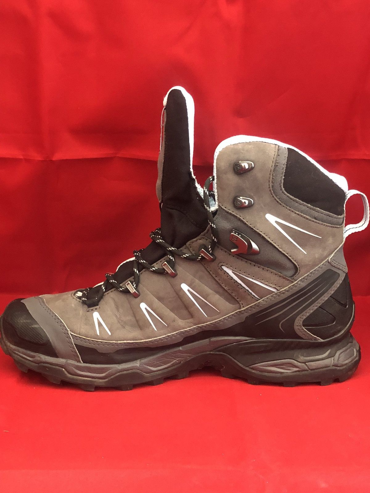 Salomon Salomon X Ultra GTX Contagrip Waterproof Hiking Boots Size US 9 / IT 39 - 14 Thumbnail