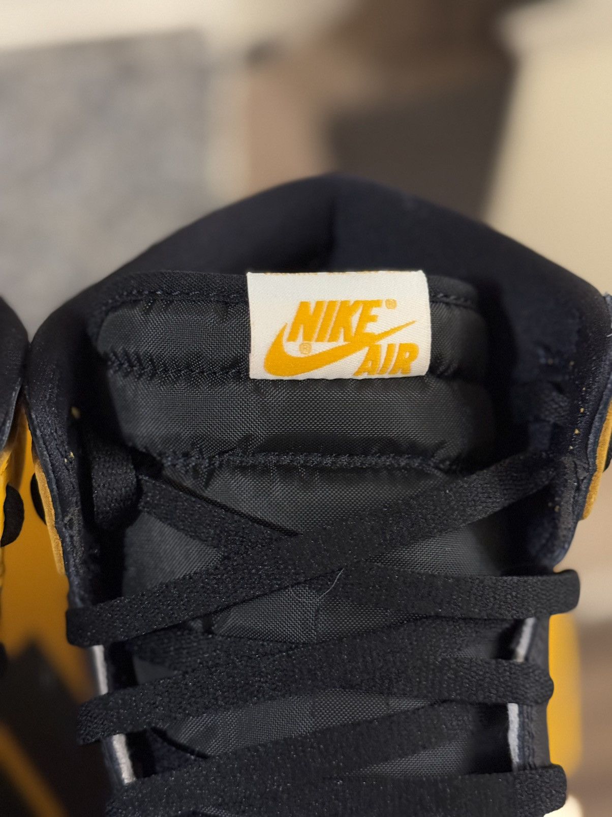 Jordan Brand × Nike Jordan 1 Taxi Yellow Size 11 (555088-711) 🧼 Size US 11 / EU 44 - 8 Thumbnail