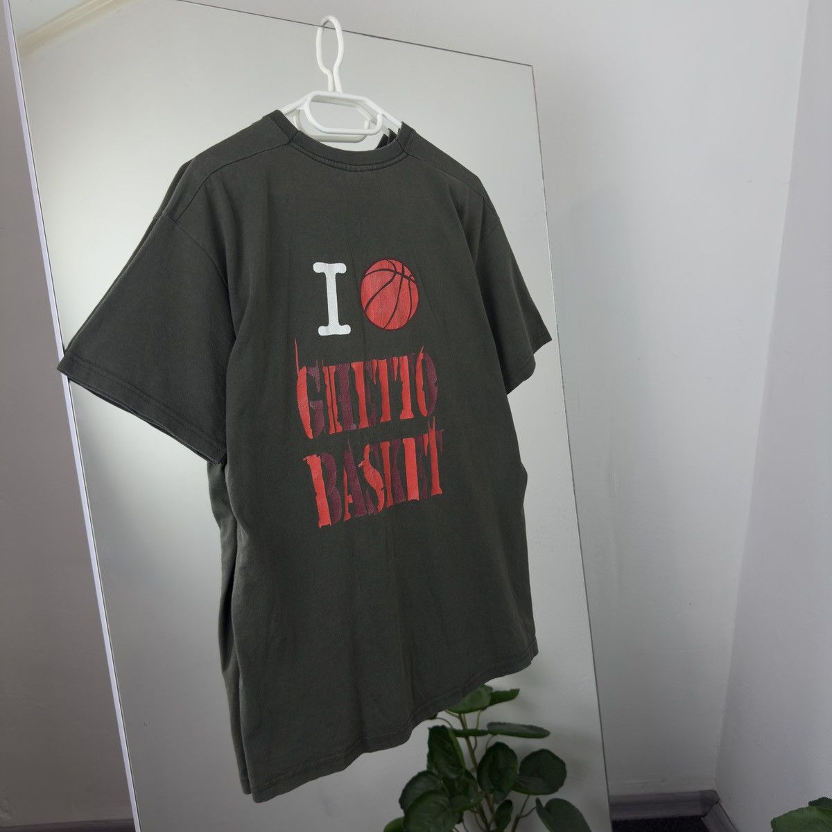 NBA Humor Tee Chetto Basket Design Rare Basketball Size US M / EU 48-50 / 2 - 8 Thumbnail