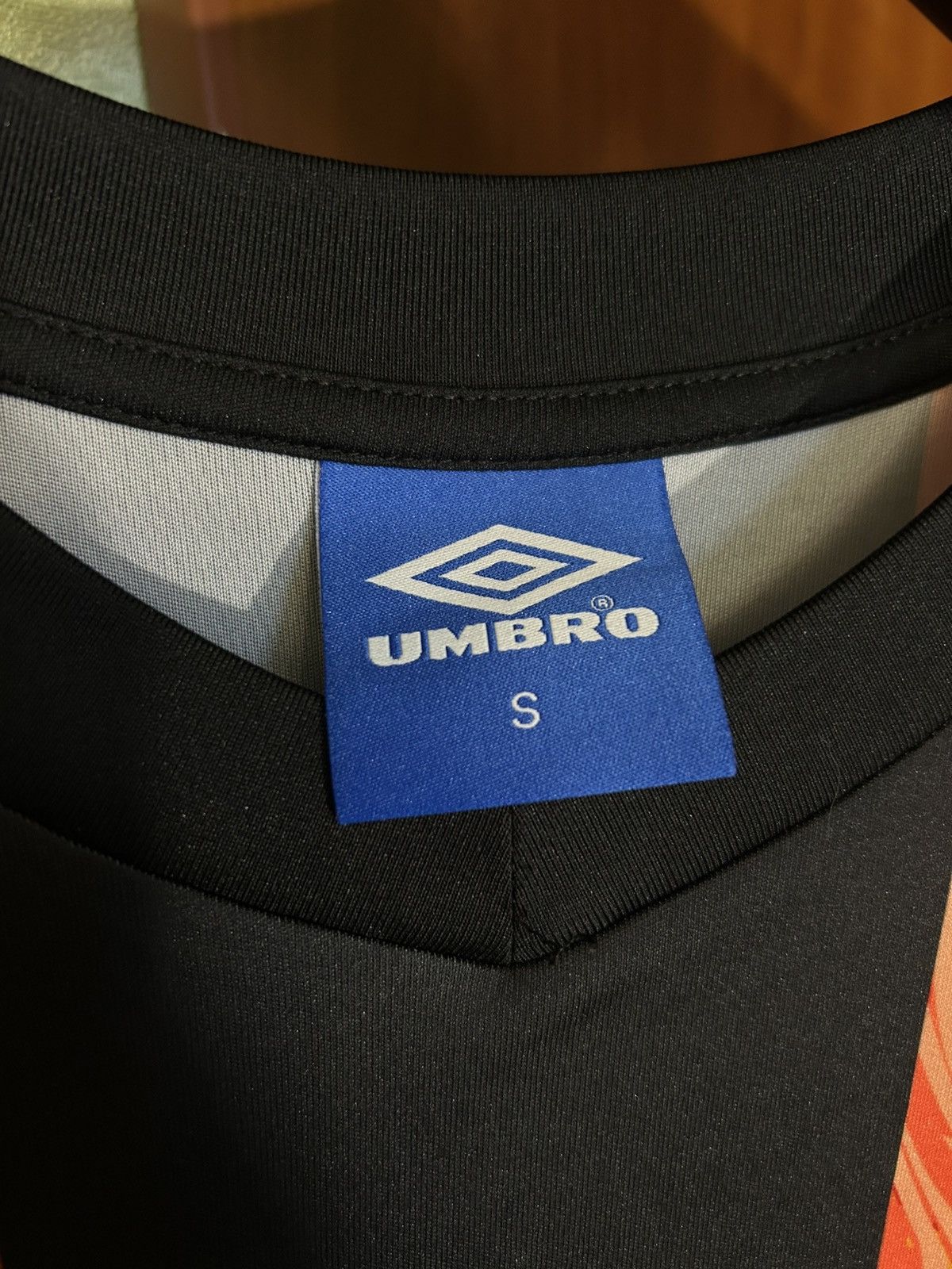 Umbro UMBRO Olympio Blokecore Soccer Football Jersey Retro Y2K Size US S / EU 44-46 / 1 - 6 Thumbnail