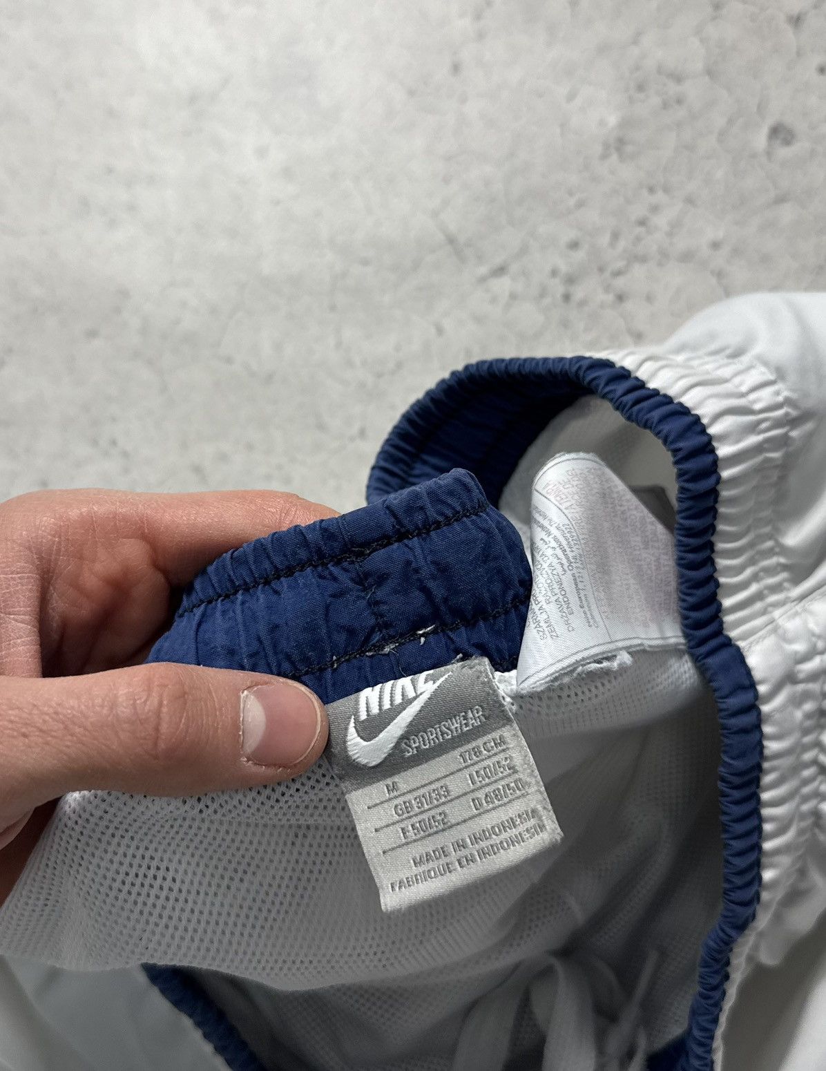 Nike Nike Big Swoosh Vintage 90’s Nylon Track Pants Jogers Size M Size US 32 / EU 48 - 4 Thumbnail