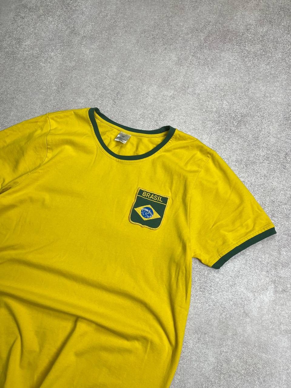 Vintage Vintage 90's Brazil Archival Boxy T-shirt M Size US M / EU 48-50 / 2 - 2 Thumbnail