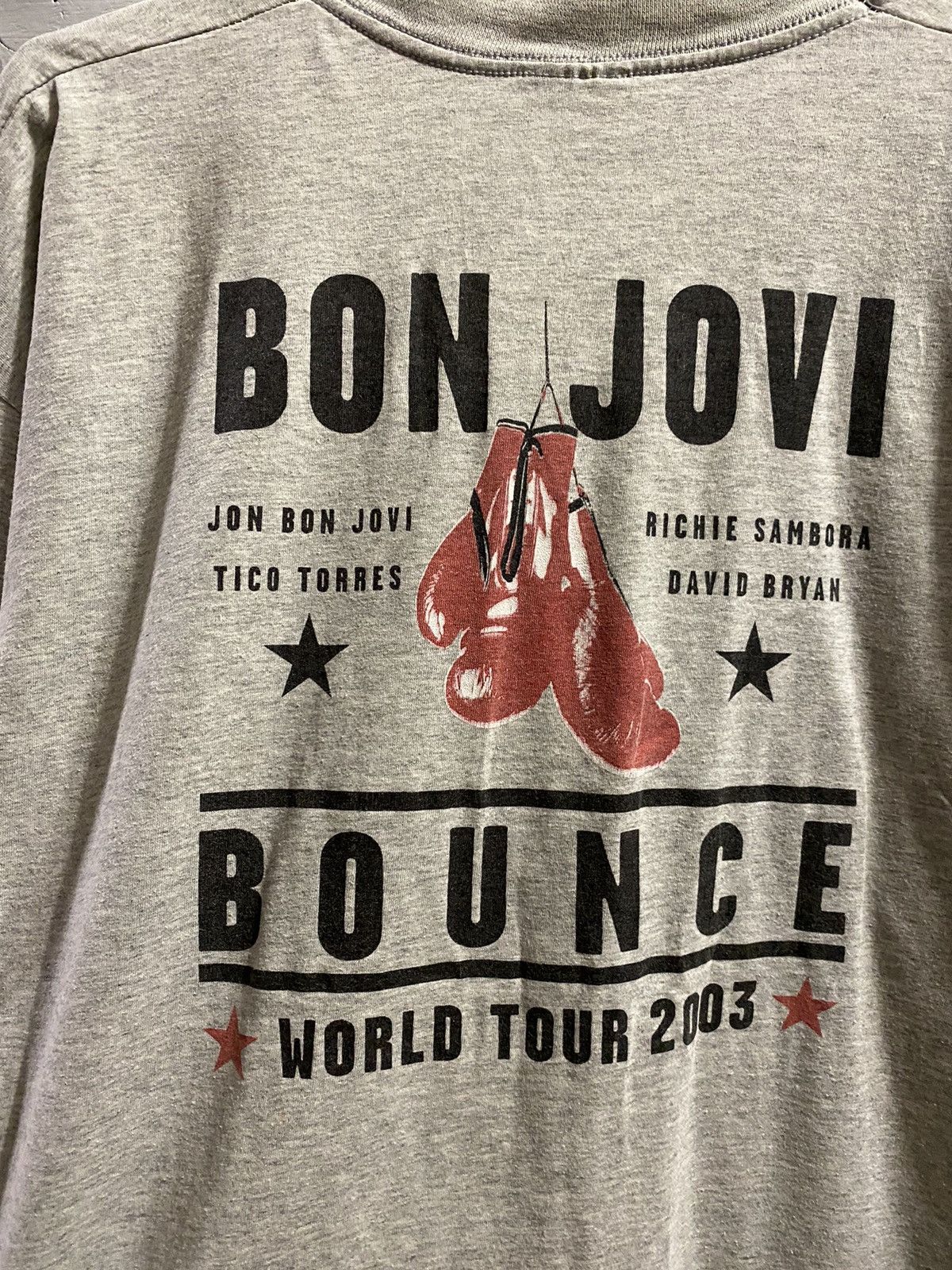Band Tees Rare Vintage T-Shirt Bon Jovi Bounce 2003 World Tour. Size US XL / EU 56 / 4 - 6 Thumbnail