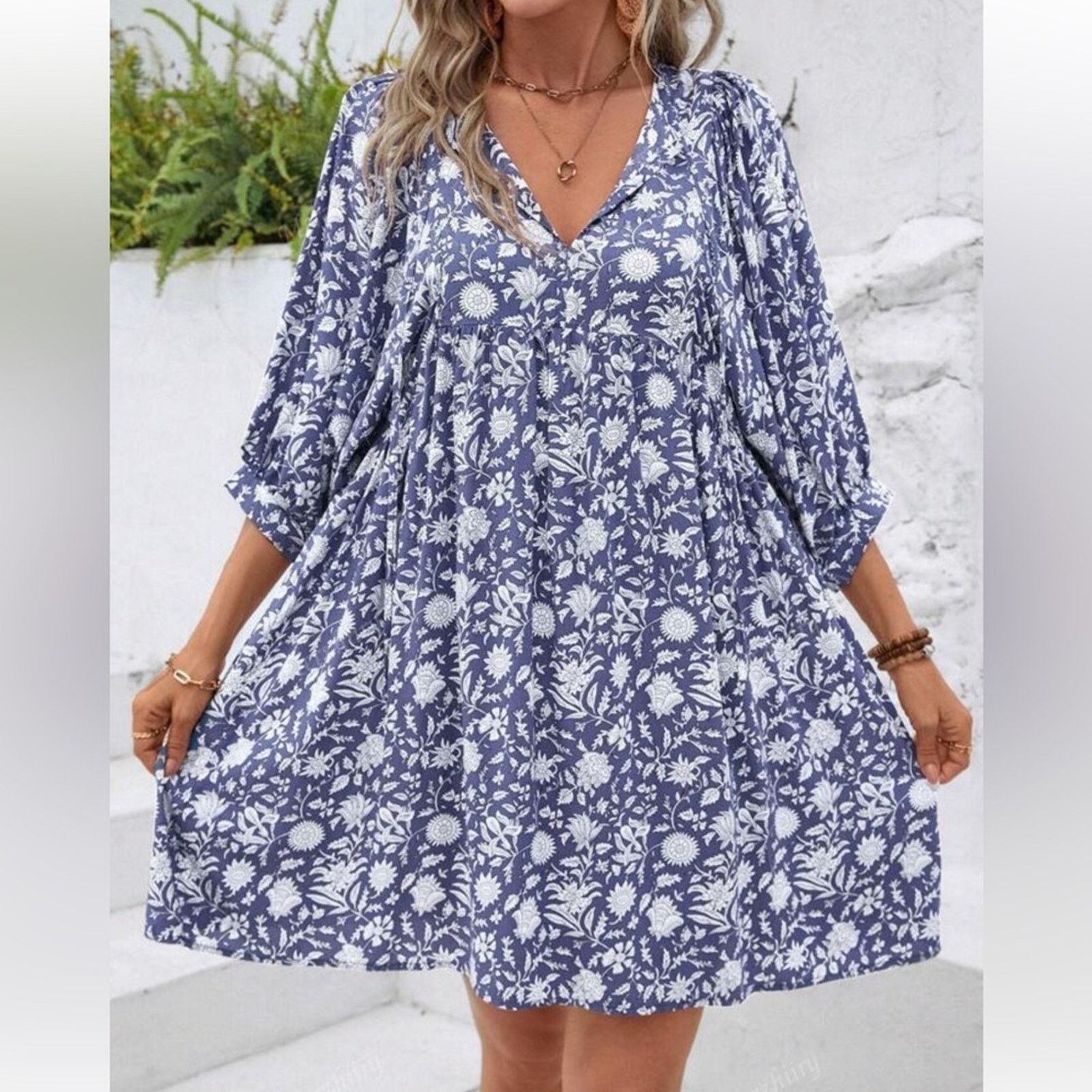 Shein Floral Blue and White Rayon Dress Size XL / US 12-14 / IT 48-50 - 6 Thumbnail