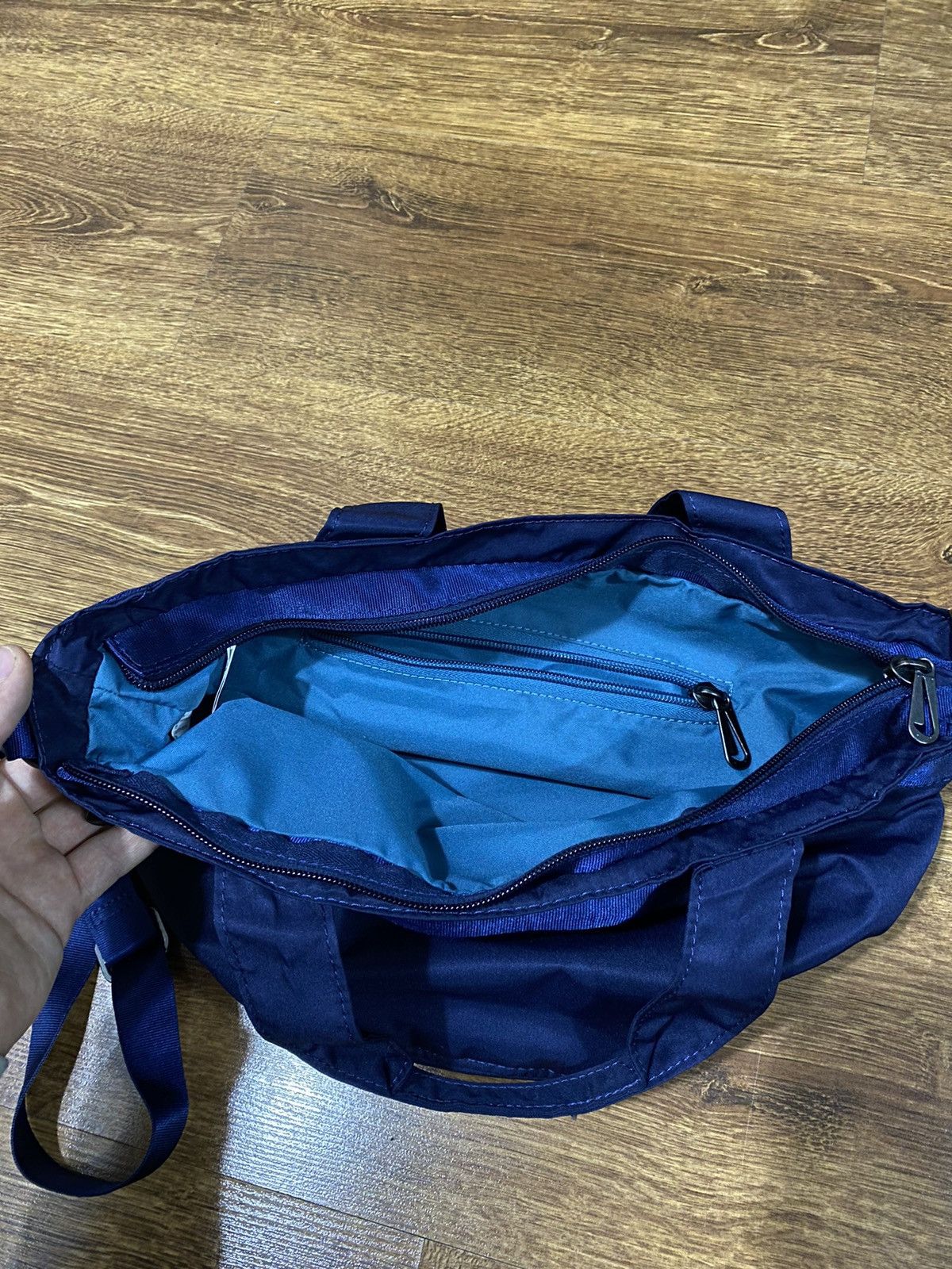 Nike Streetwear Blue Nike Luxury Swoosh Bag Y2K Sportswear rare Size ONE SIZE - 13 Thumbnail