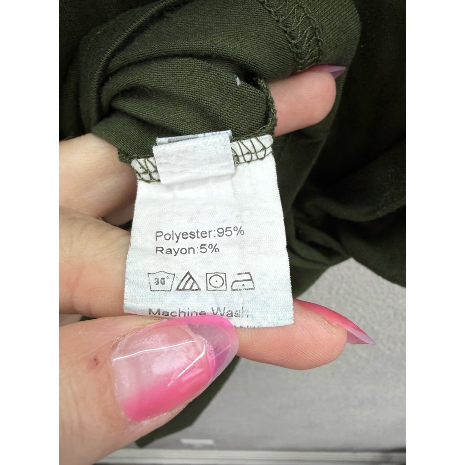 J Brand Womens Shirt XXL Green Short Sleeve V-Neck Unknown Brand Size 2XL Regular Fit Basic Knit Polyester Shirt Size XXL / US 16-18 / IT 52-54 - 6 Thumbnail