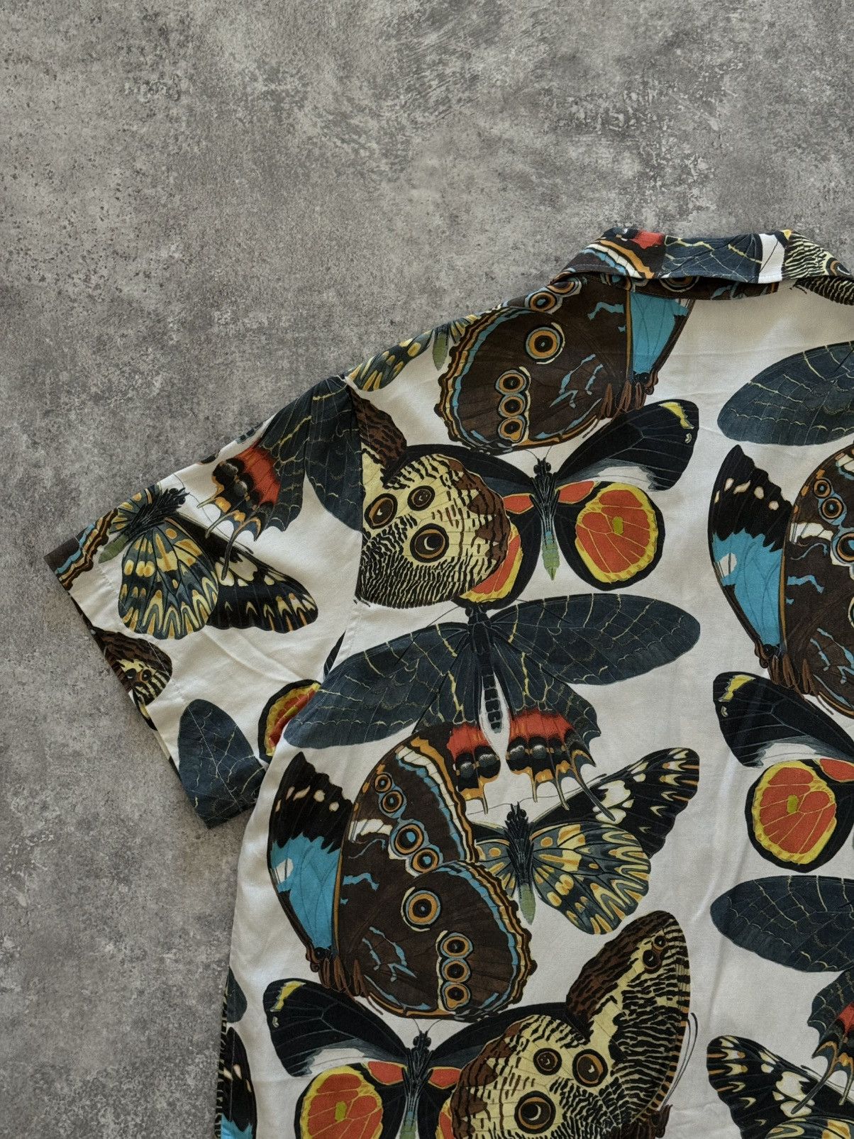 Kith Kith AMNH Butterflies Camp Collar Shirt White Men's Size US L / EU 52-54 / 3 - 6 Thumbnail