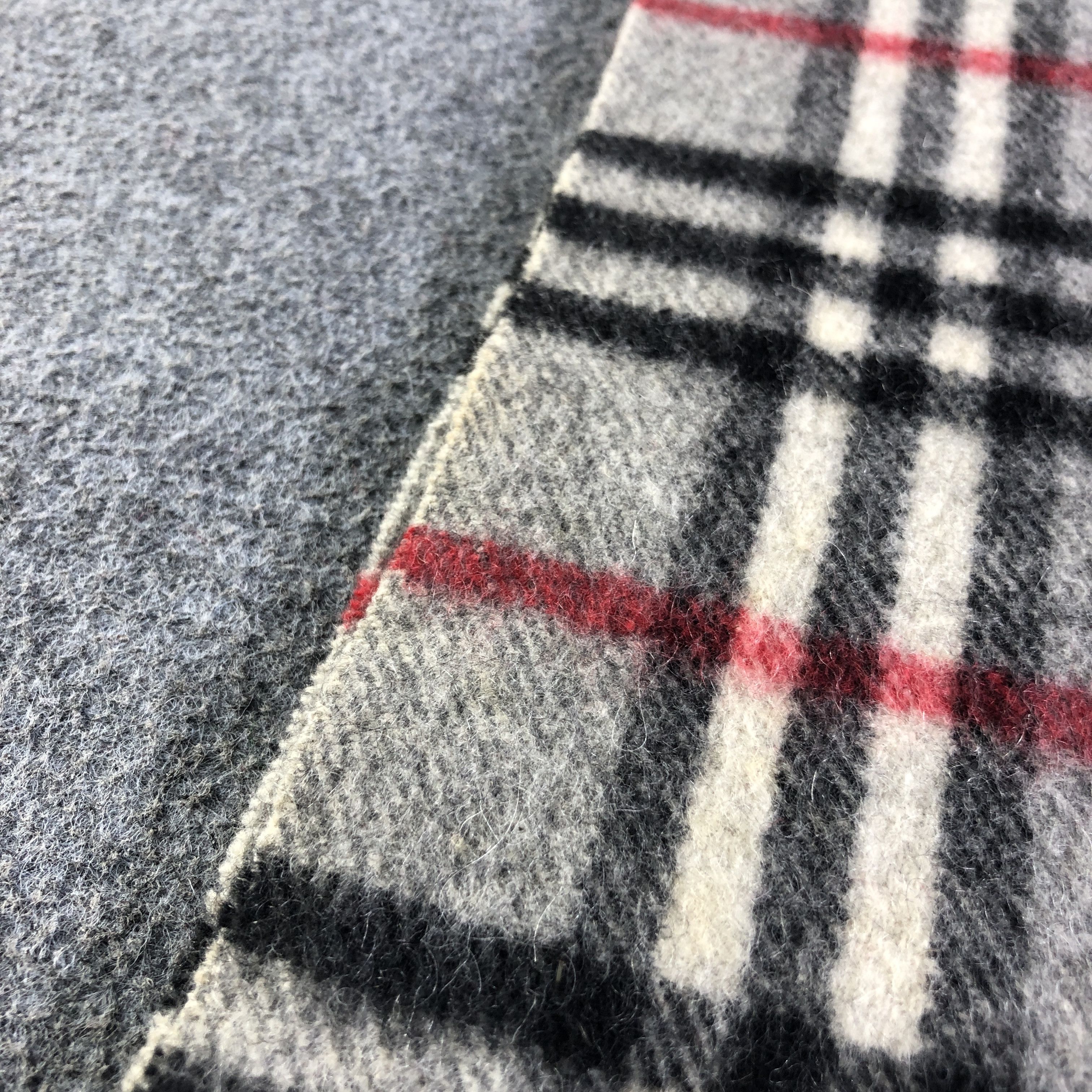 Burberry Burberrys Nova Check Cashmere Scarf Muffler V2634 Size ONE SIZE - 6 Thumbnail