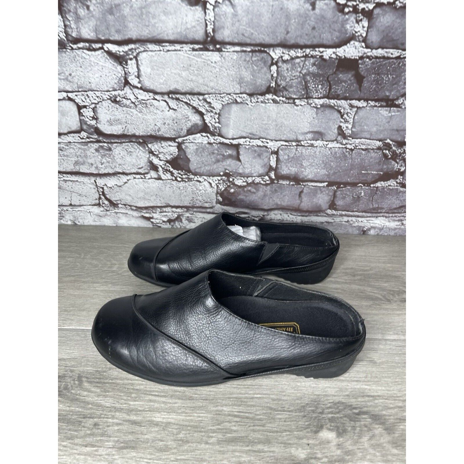 Other Munro American Black Leather SlipOn Slingback Mules Shoes Wo Size US 6 / IT 36 - 21 Thumbnail