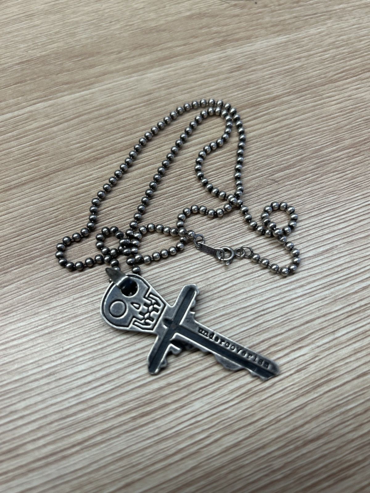 Undercover Undercover Undercover undercoverism silver skull key cross Size ONE SIZE - 2 Thumbnail