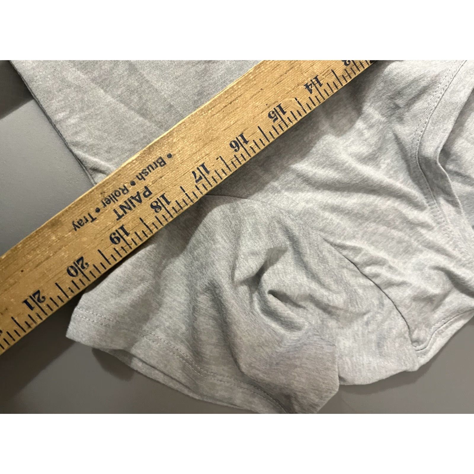 Nike Nike Dri-FIT T-Shirt Women's Large Gray Short Sleeve Scoop Neck Pullover Gym & Training Size L / US 10 / IT 46 - 6 Thumbnail