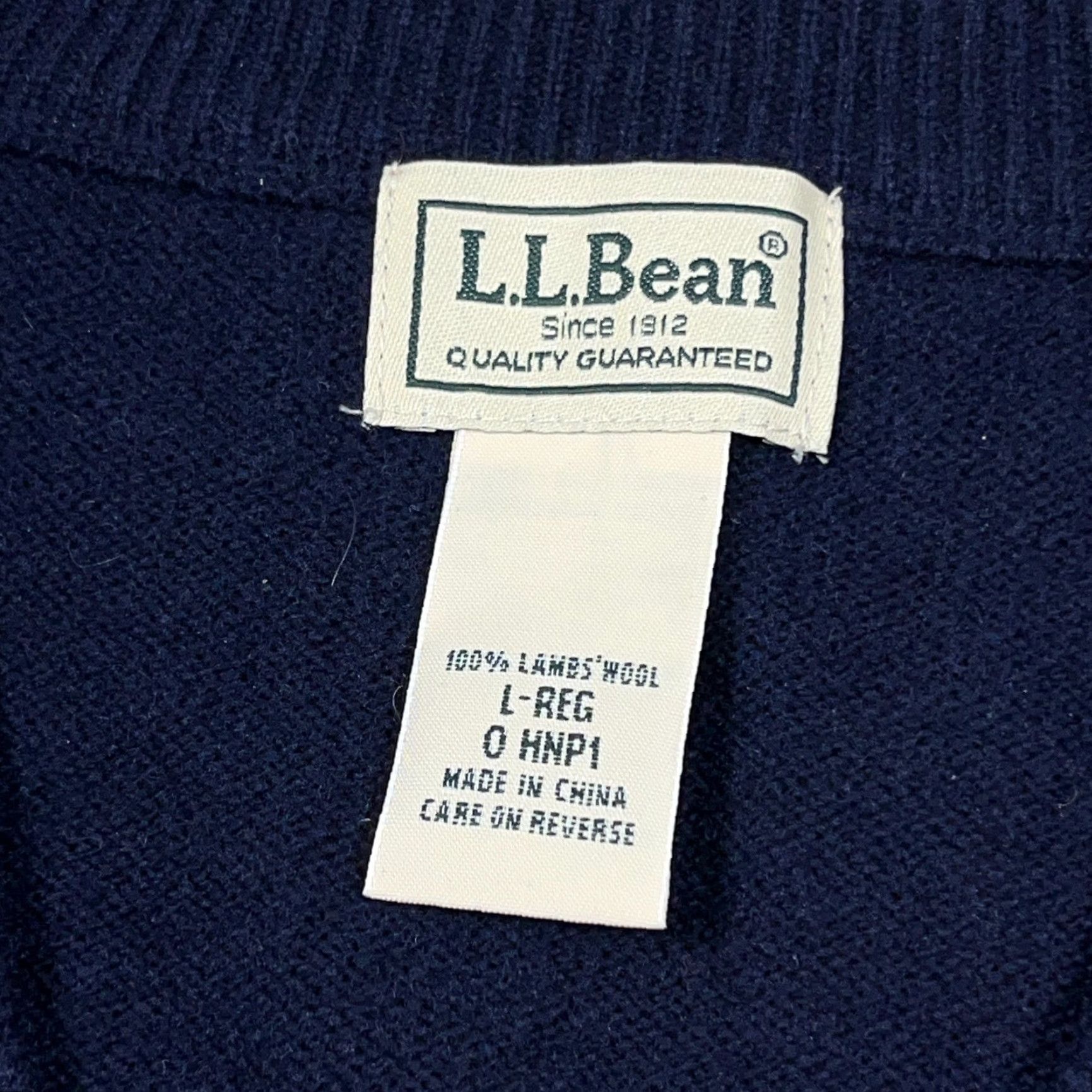 Vintage LL Bean Sweater Vest Men Large Navy Blue Wool V Neck Diamond Size US L / EU 52-54 / 3 - 4 Thumbnail