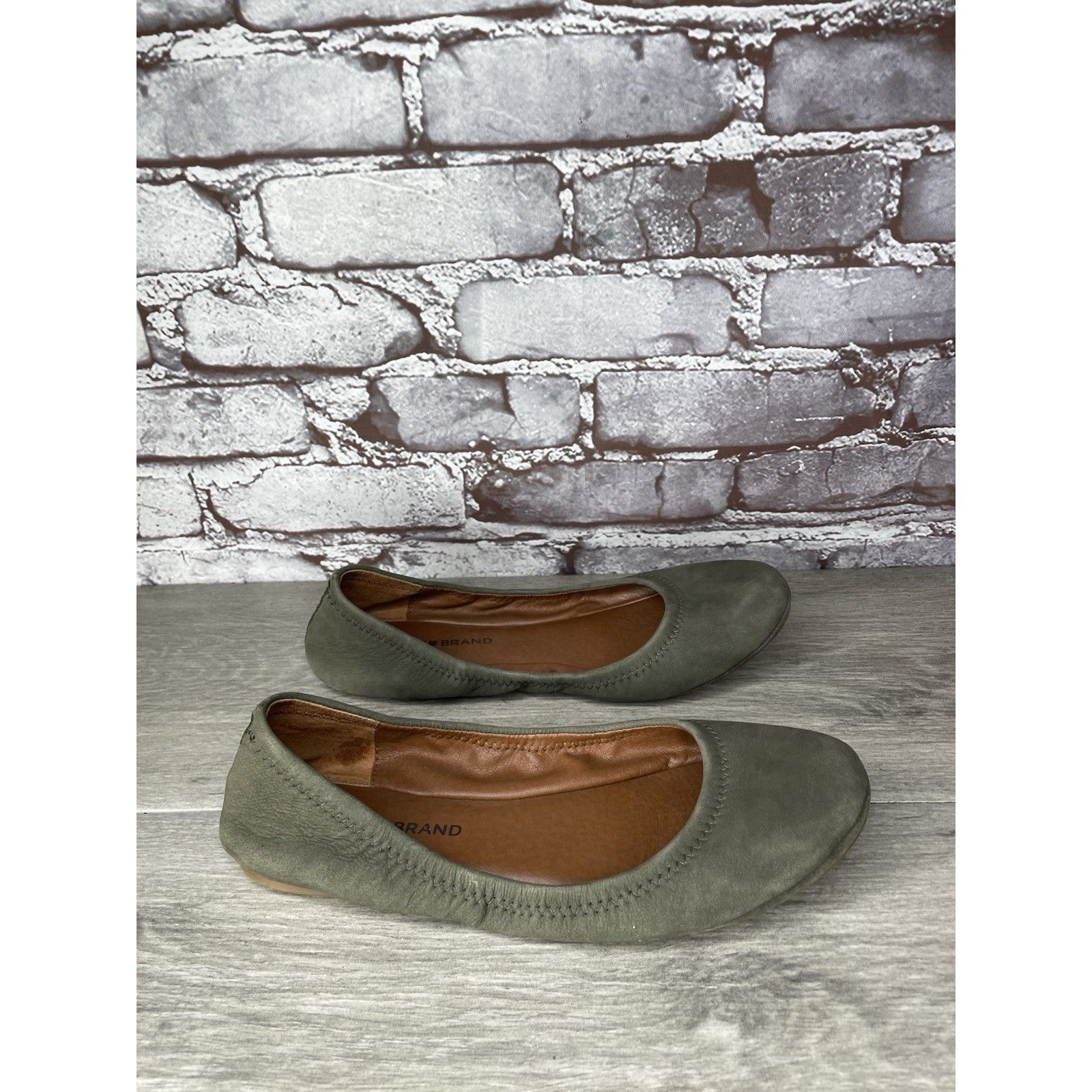 Lucky Brand Lucky Brand Olive Green Suede Erin Round Toe Ballet Flats Wo Size US 8.5 / IT 38.5 - 8 Thumbnail