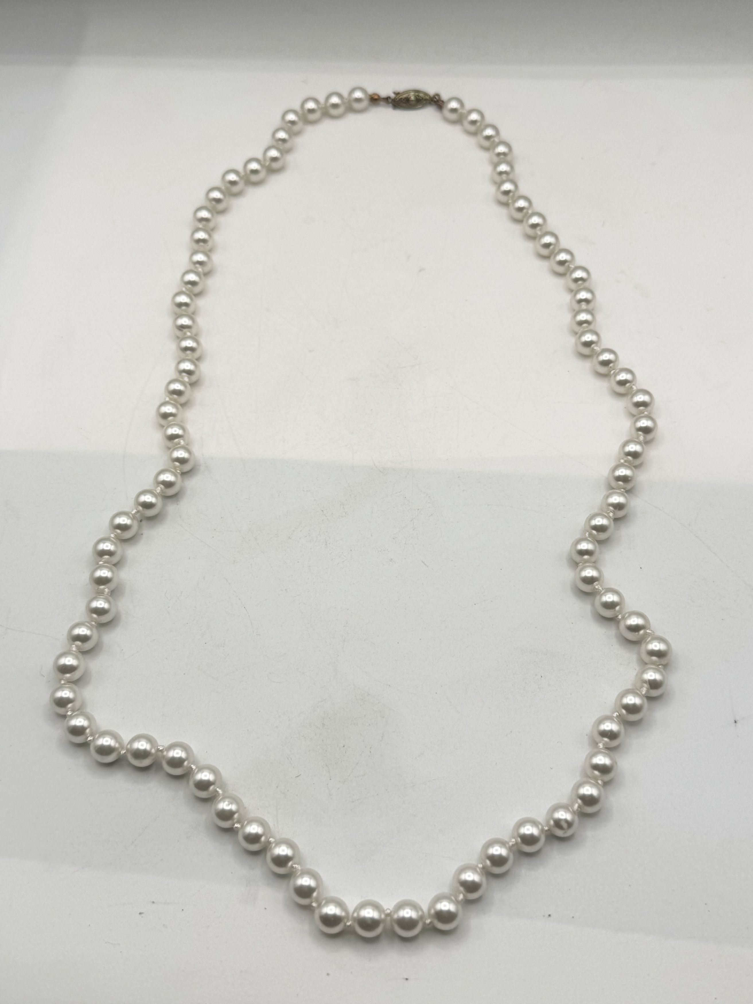 Vintage Vintage faux pearl gold tone clasp necklace Size ONE SIZE - 3 Thumbnail