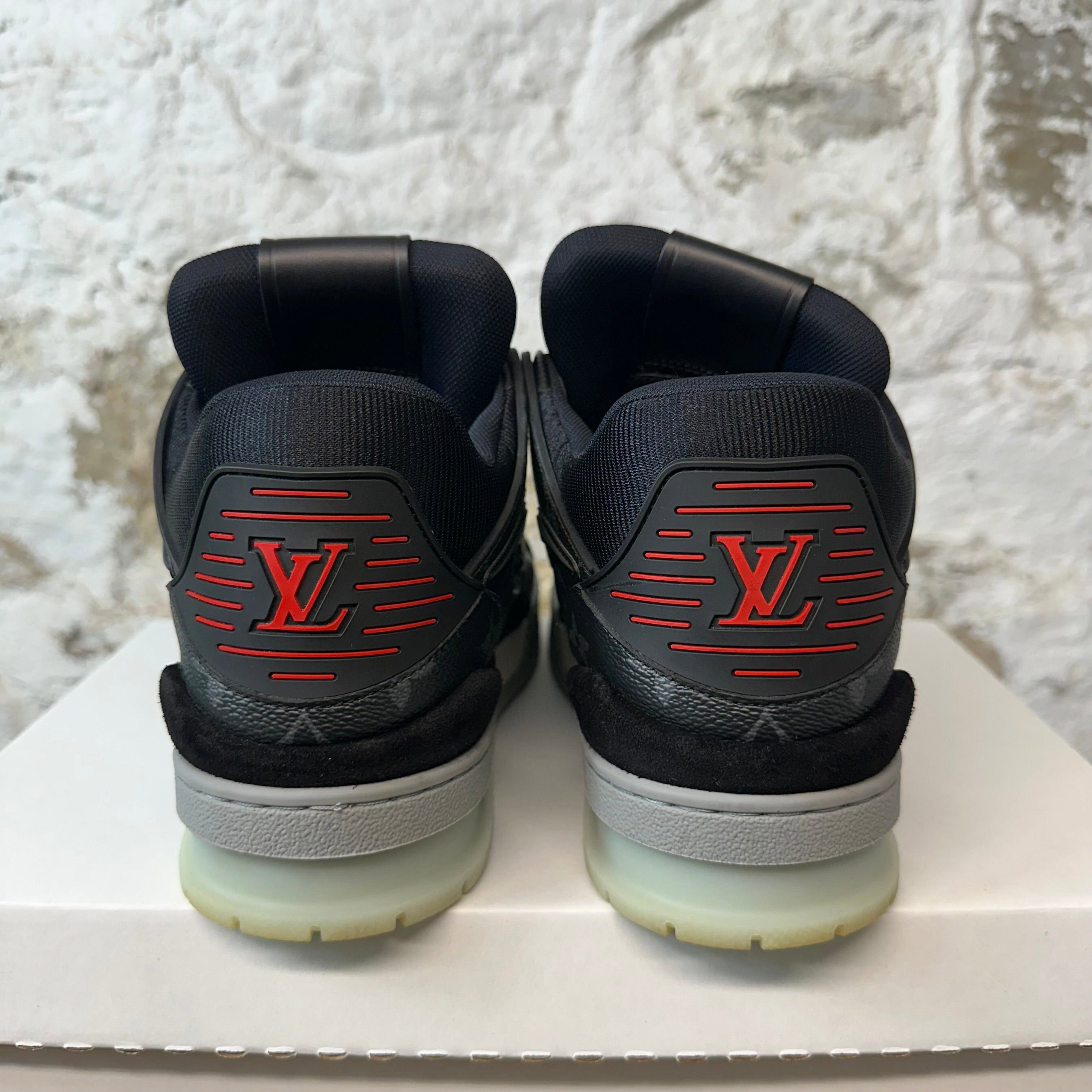 Louis Vuitton Louis Vuitton Monogram Eclipse Black Trainer Sz 9 (7.5LV) Size US 9 / EU 42 - 6 Thumbnail