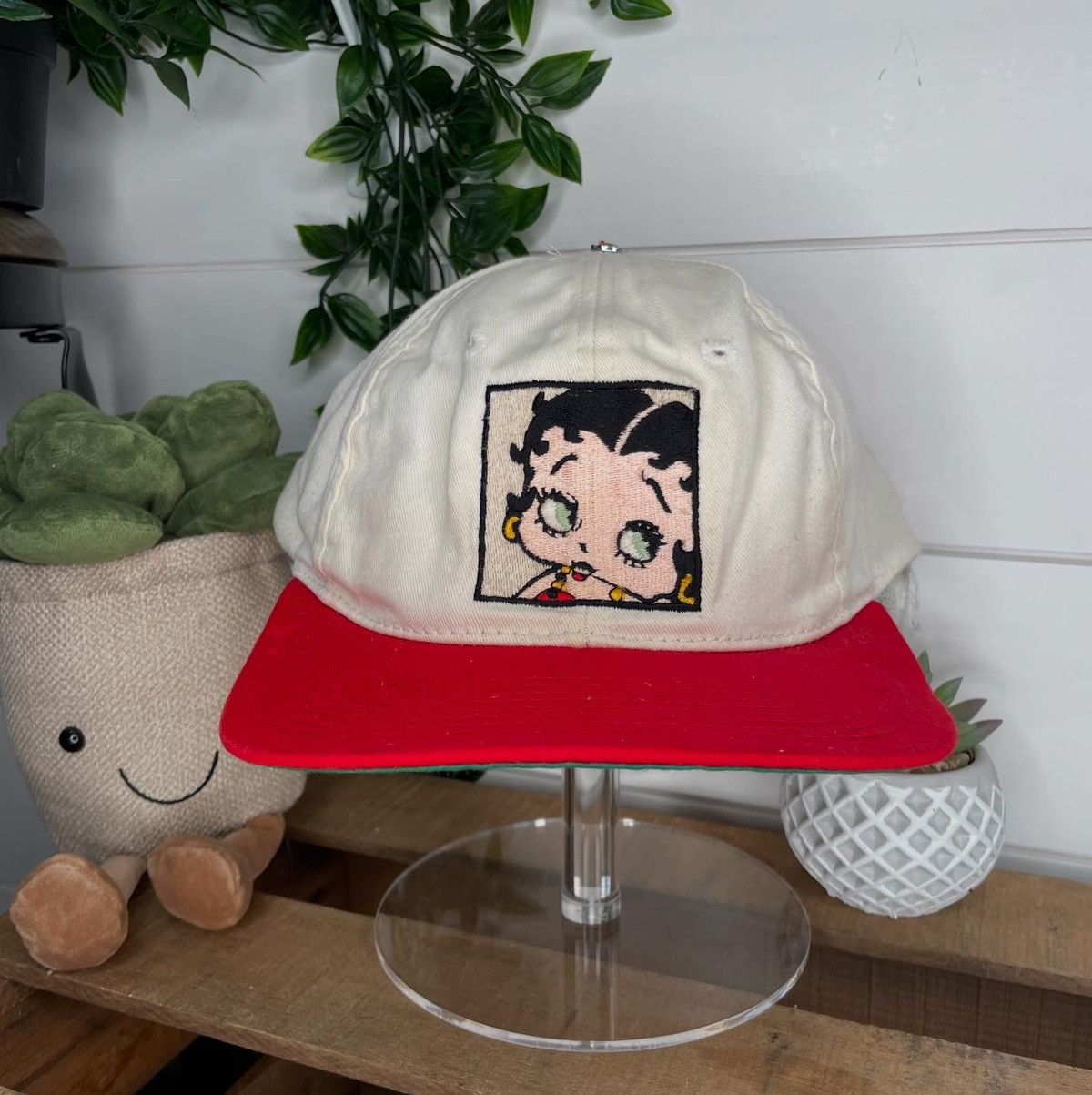 Other Vintage Betty Boop MGM Grand Las Vegas Snapback Hat Red Size ONE SIZE - 1 Thumbnail