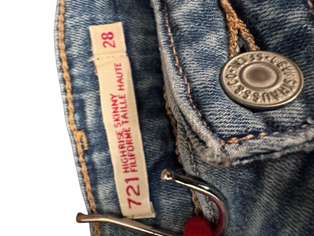 Levi's Levi's 721 High Rise Skinny Premium Jeans 6/28" inseam 32" Size 28" / US 6 / IT 42 - 5 Thumbnail