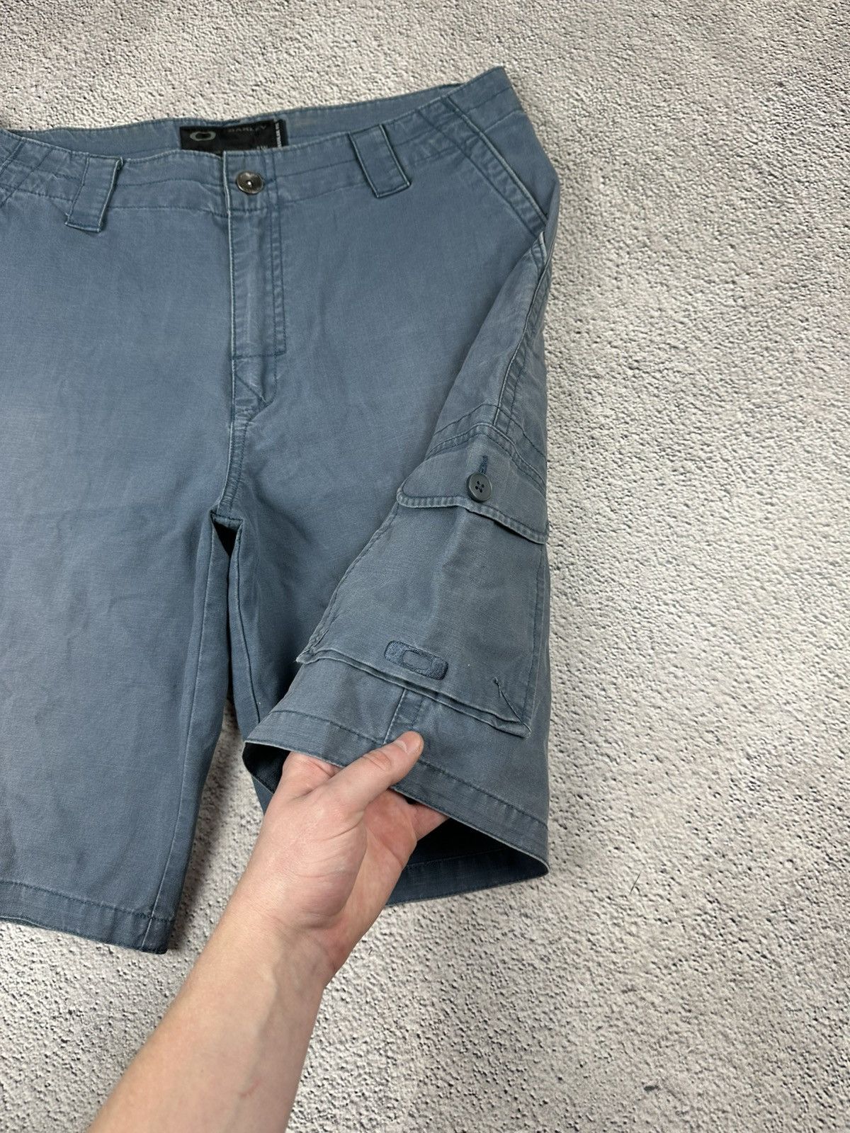 Oakley Vintage Oakley Cargo Faded Shorts Baggy Ripstop Y2K Size US 34 / EU 50 - 5 Thumbnail
