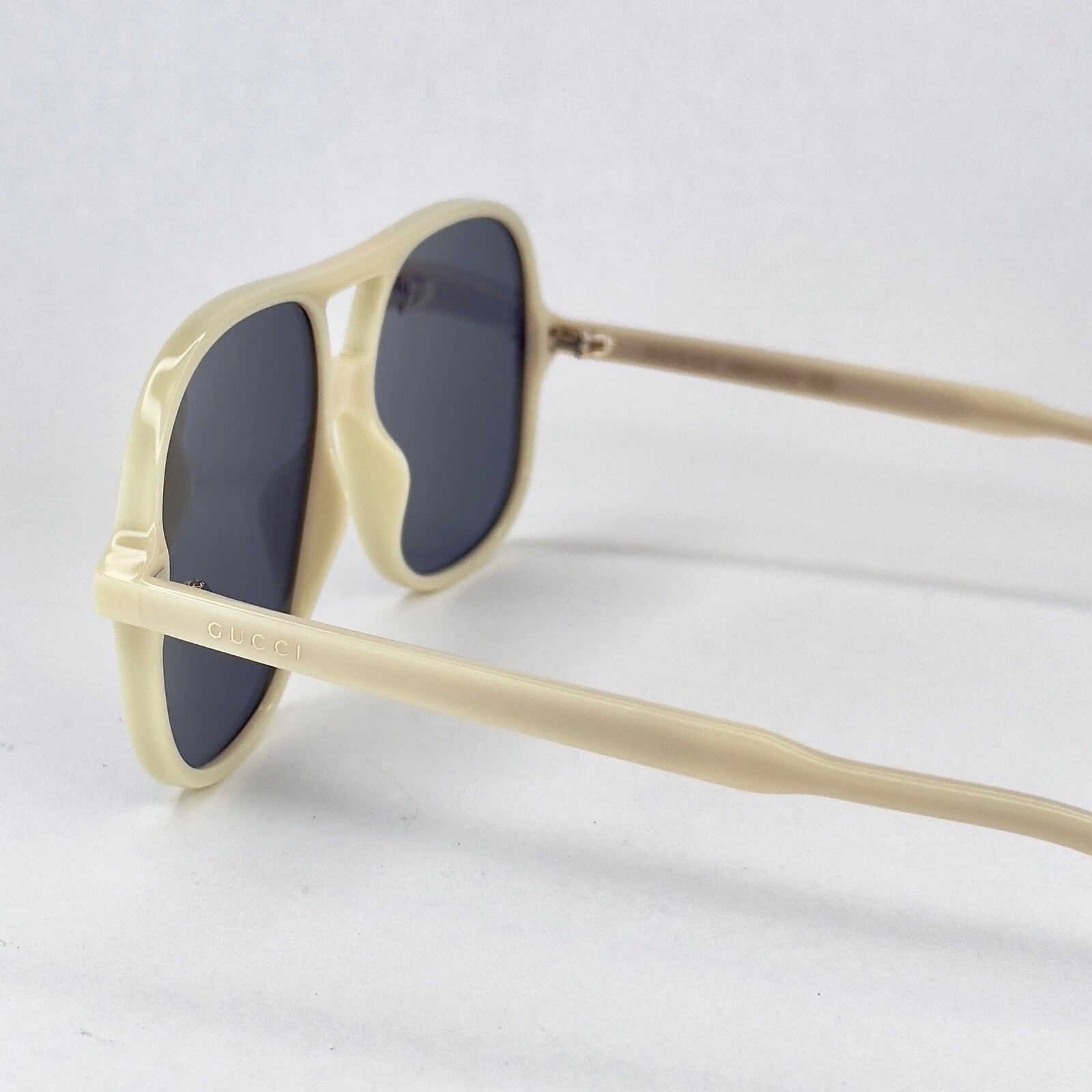 Gucci GUCCI GG0706S 0706 Ivory Mirrored Oversized Sunglasses 003 Size ONE SIZE - 4 Thumbnail