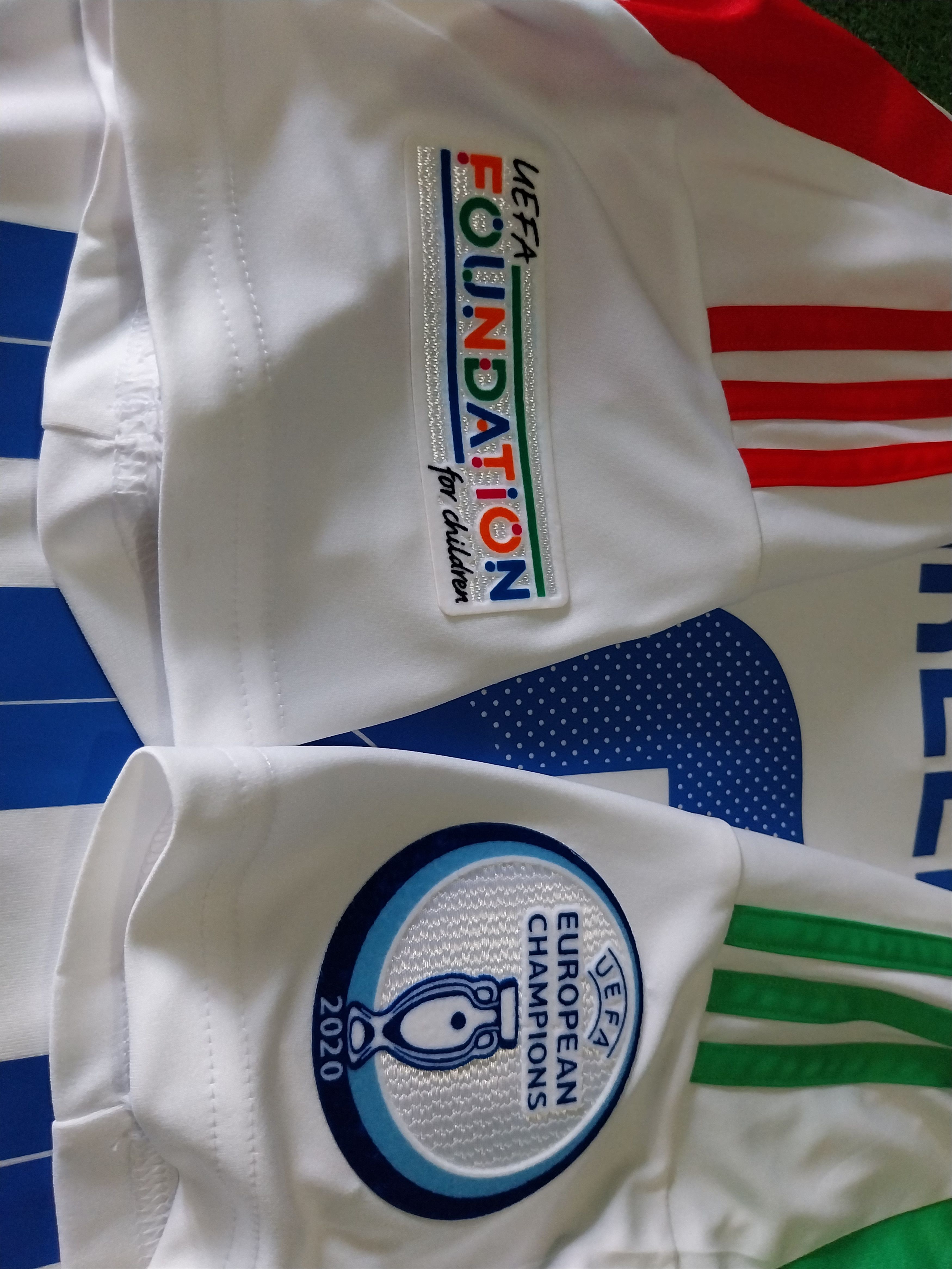 Adidas Italy away 2024/2025 nicolo barella jersey football Size US L / EU 52-54 / 3 - 10 Thumbnail