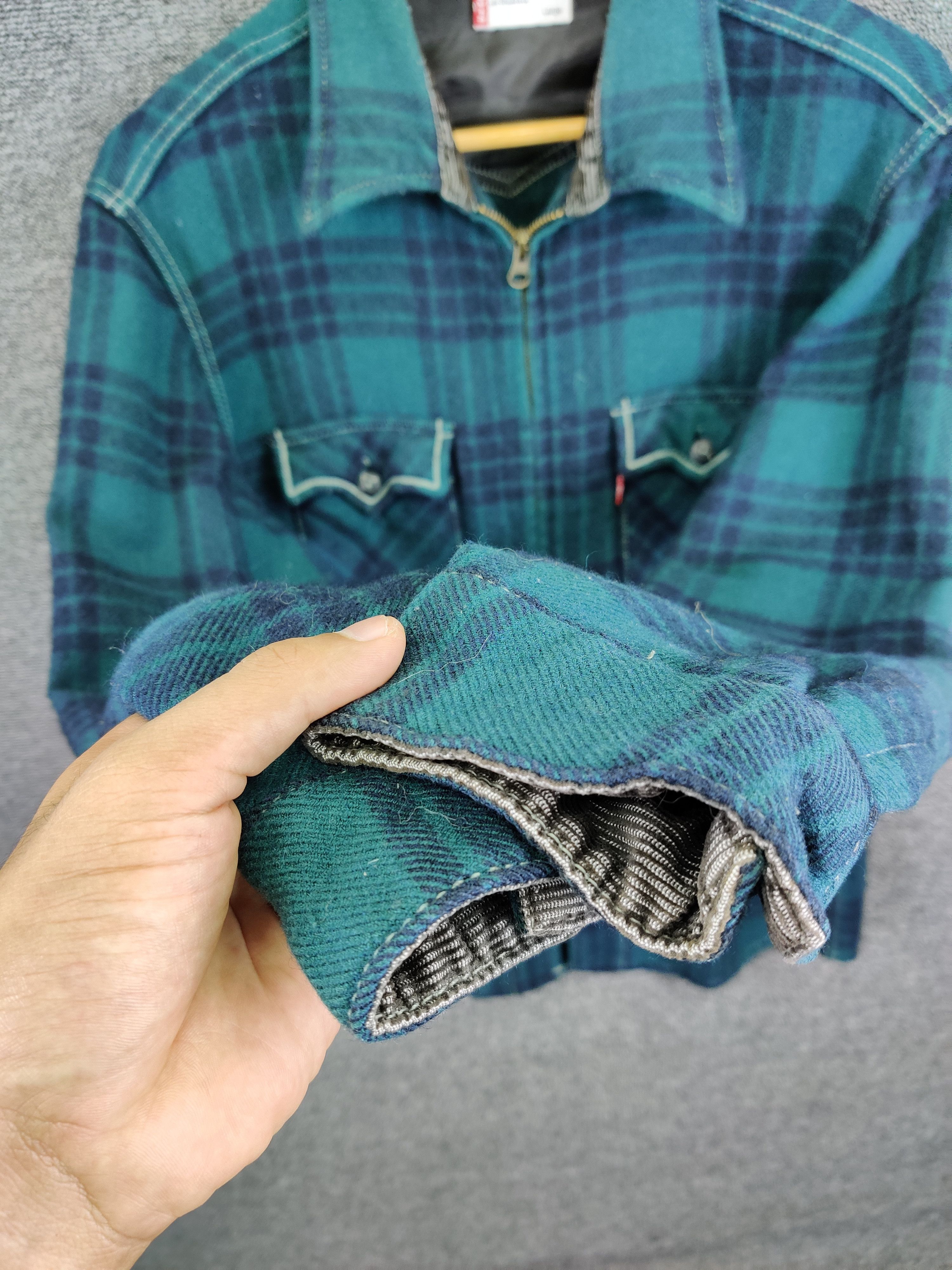 Levi's Vintage Clothing Vintage Levi's Red Tab Stripe Flannel Shirt Size US L / EU 52-54 / 3 - 10 Thumbnail