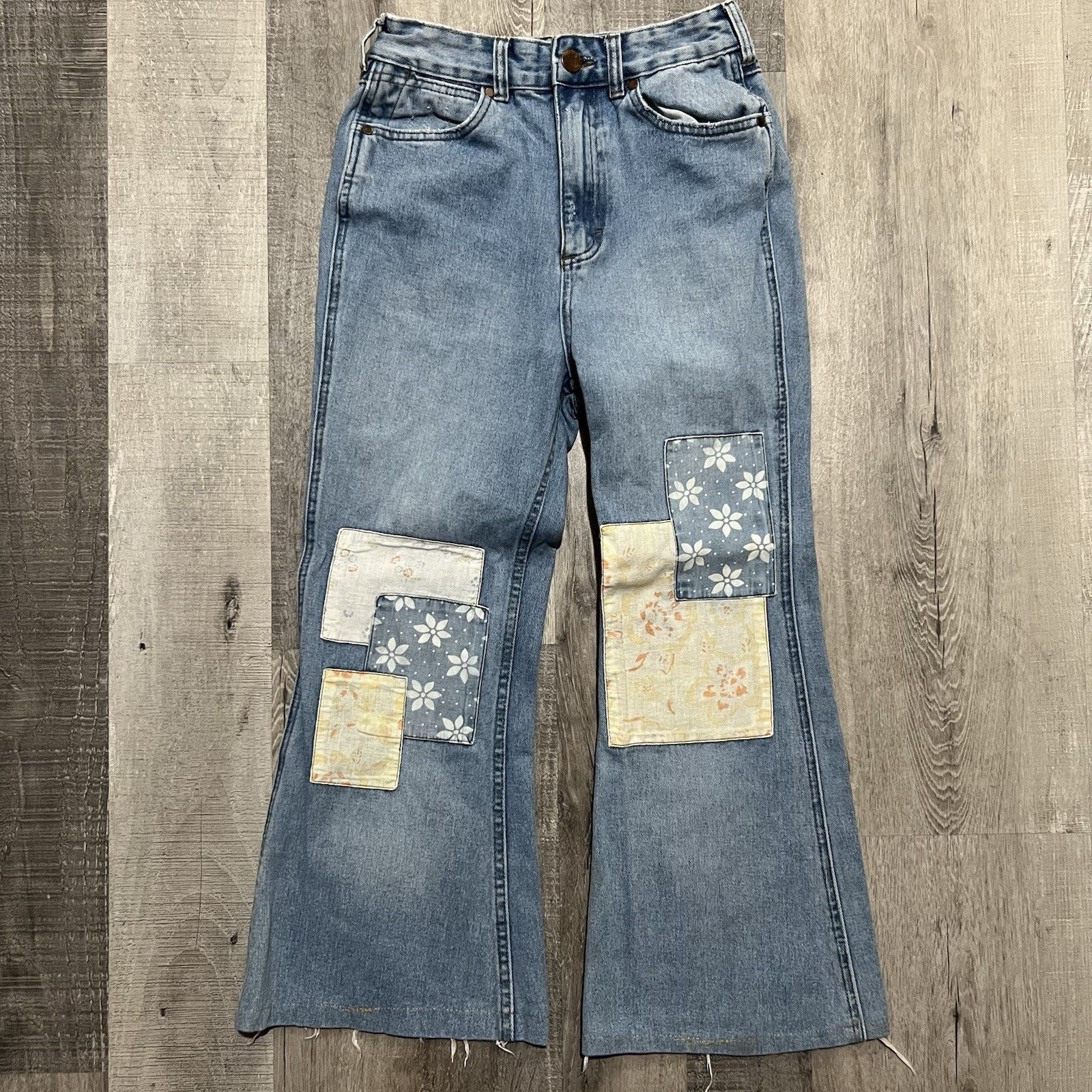 Other Billabong x Wrangler Patchwork Bell Bottom Jeans Boho Hippie Size 27" / US 4 / IT 40 - 1 Thumbnail