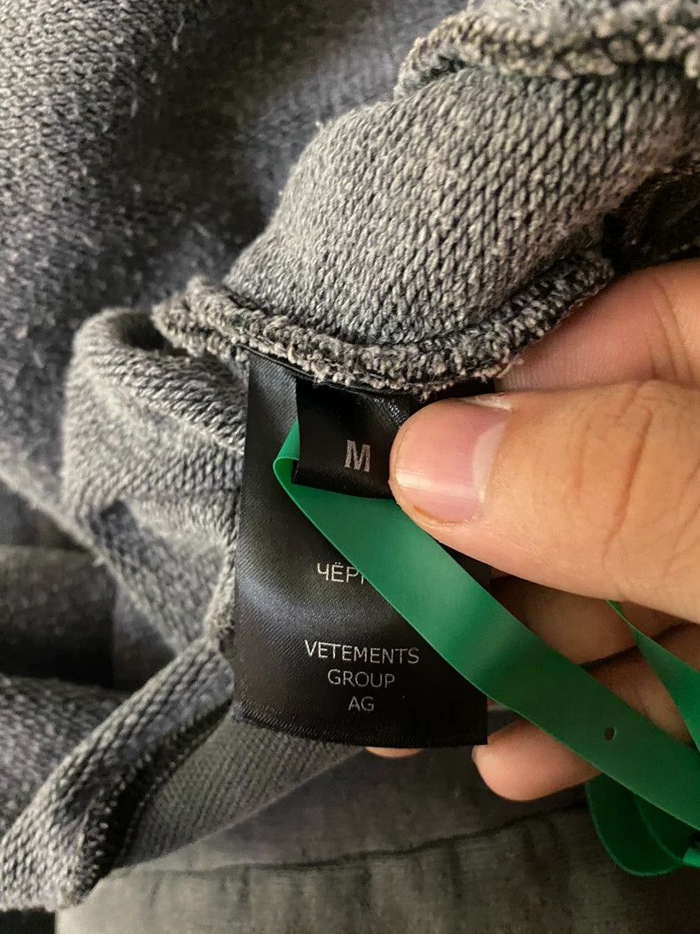Vetements Vetements Wash and tear patched jacket, this one is very h Size US M / EU 48-50 / 2 - 7 Thumbnail