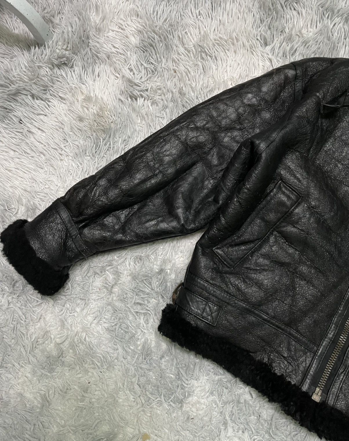 Kanye West Vintage USAF SheepSkin B-3 Jacket As Wear by Kanye West Size US S / EU 44-46 / 1 - 5 Thumbnail